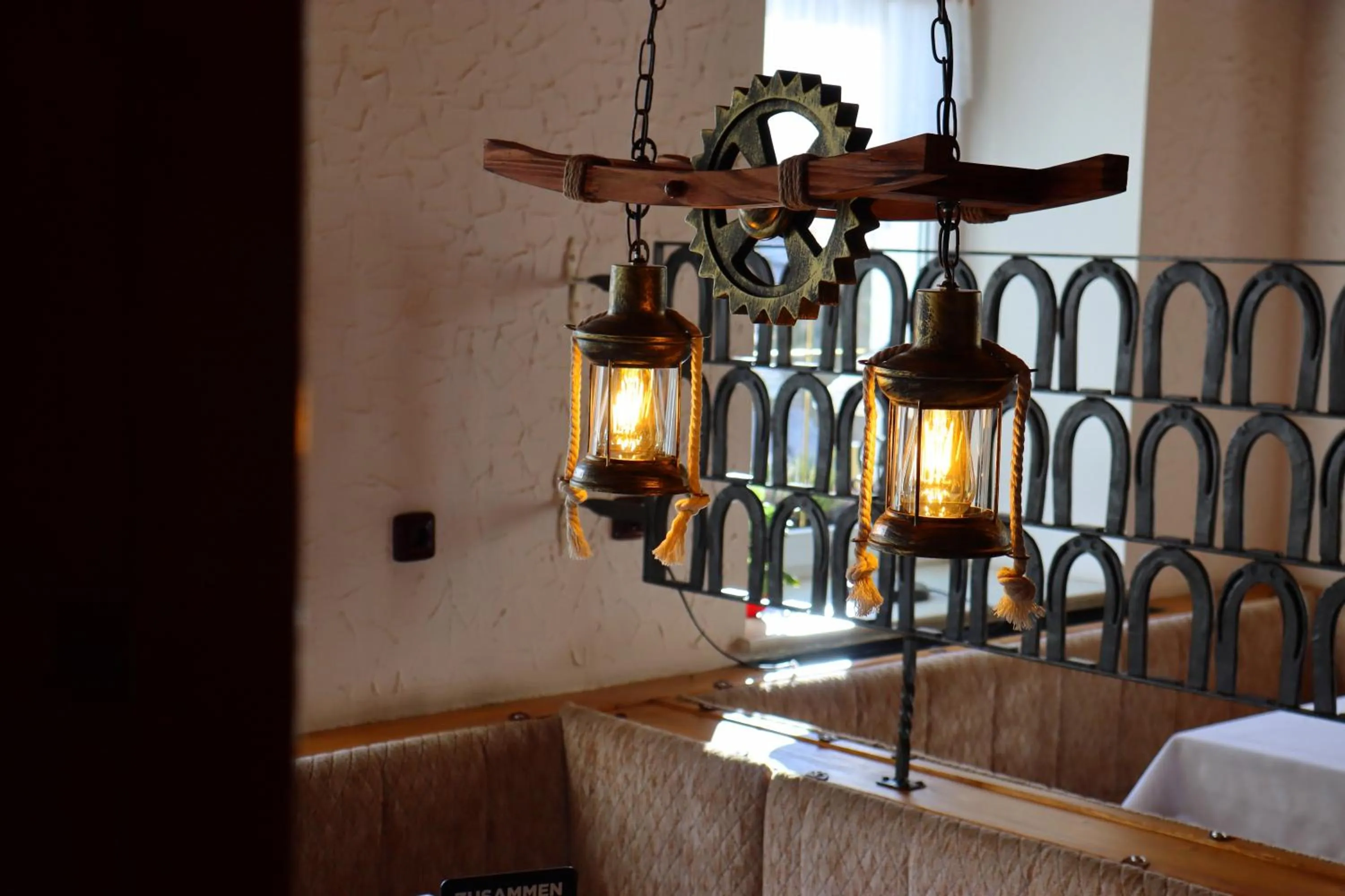 Property building, Bed in Schwarzes Ross Hotel & Restaurant Oberwiesenthal