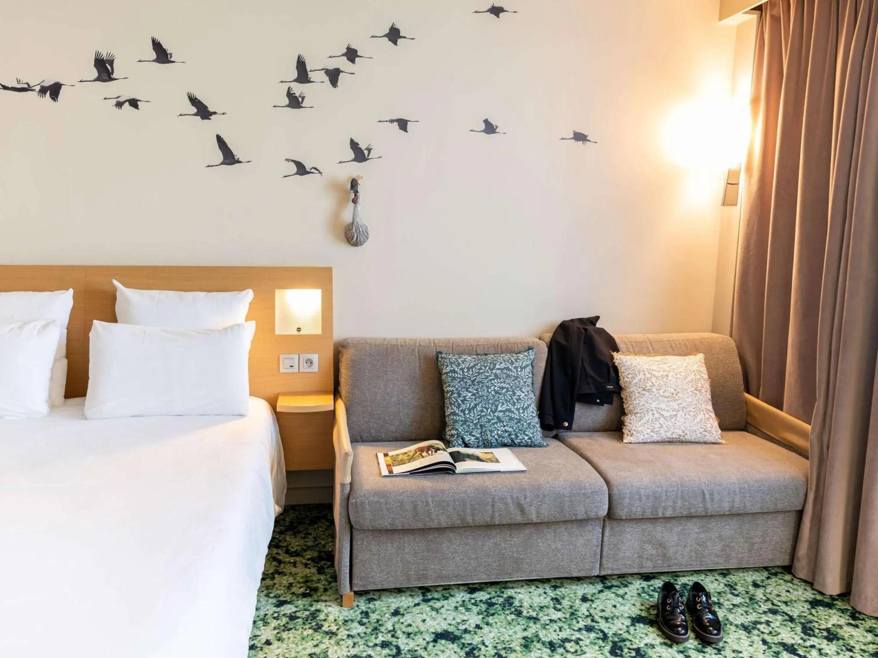 Bedroom, Bed in Novotel Orléans Sud La Source Bedroom, Bed in Novotel Orléans Sud La Source