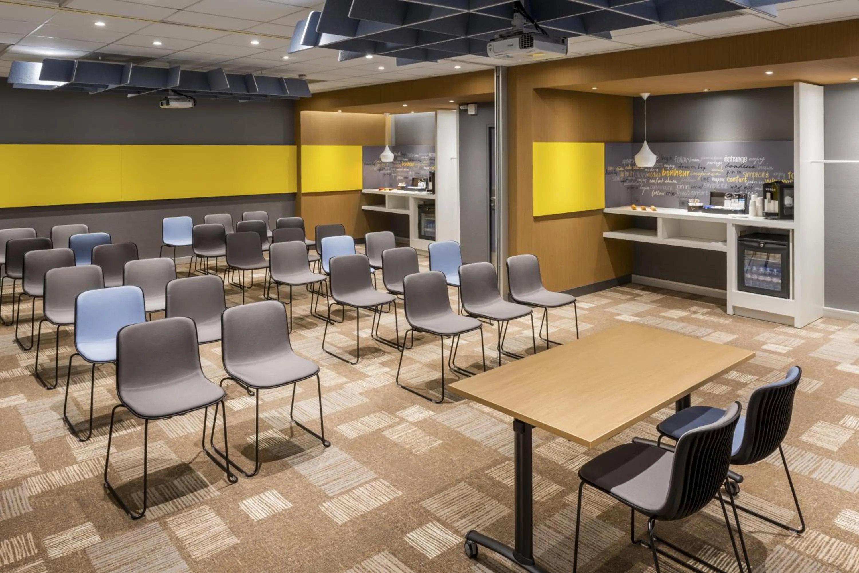 Meeting/conference room in ibis Lille Centre Gares