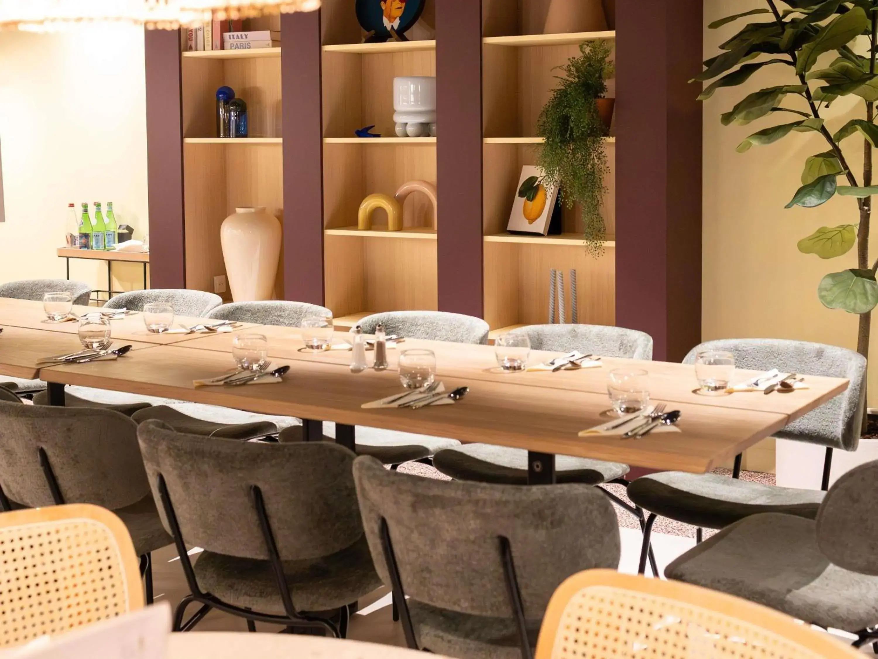 Restaurant/places to eat in ibis Lille Centre Gares Restaurant/places to eat in ibis Lille Centre Gares