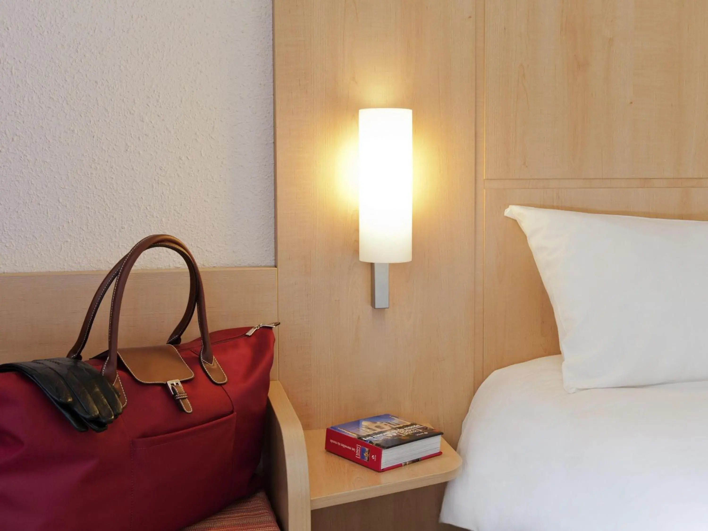 Bedroom, Bed in ibis Lille Centre Gares Bedroom, Bed in ibis Lille Centre Gares