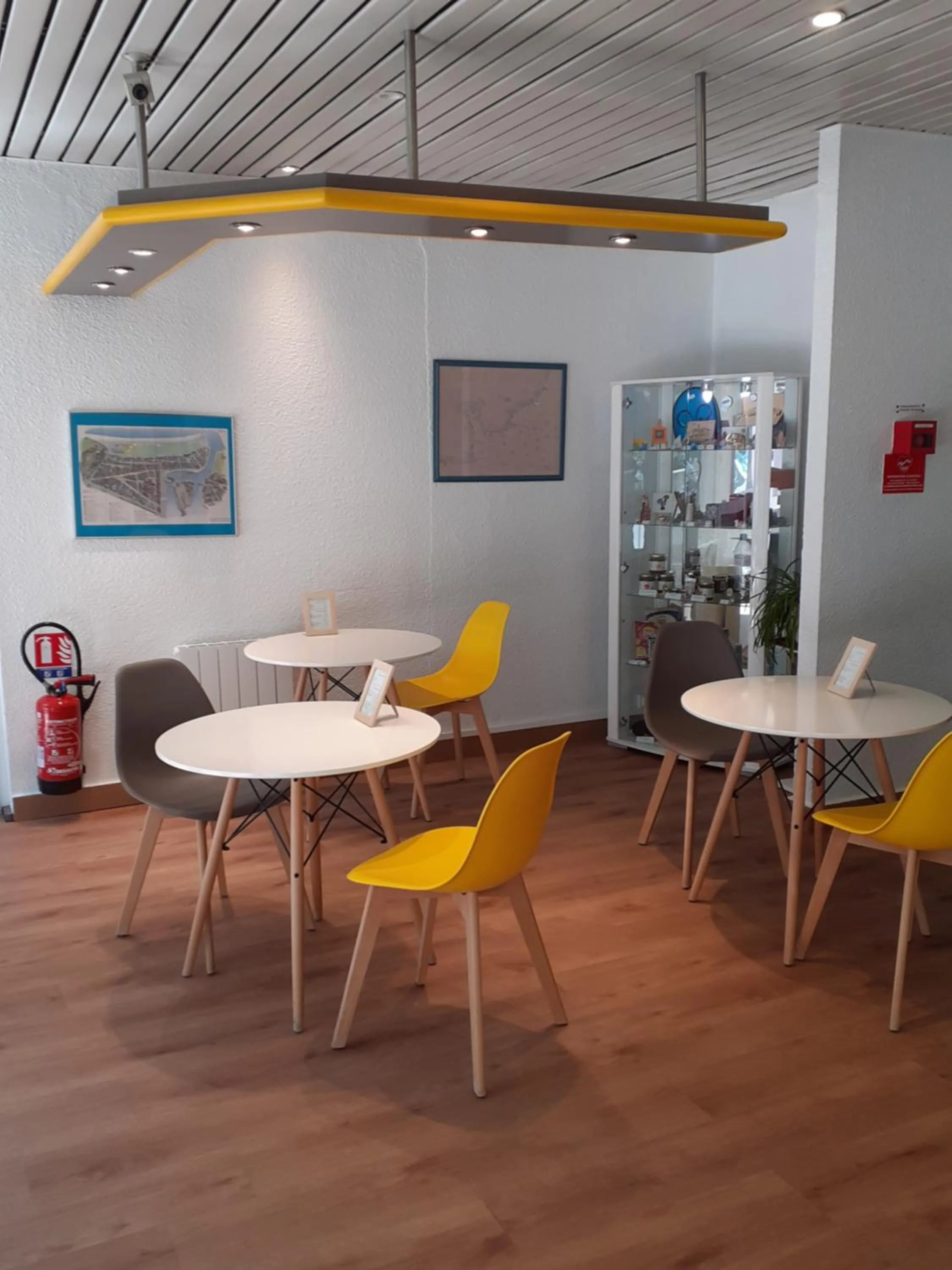 Seating area in EGG HOTEL - HOTEL LES GENS DE MER Dieppe