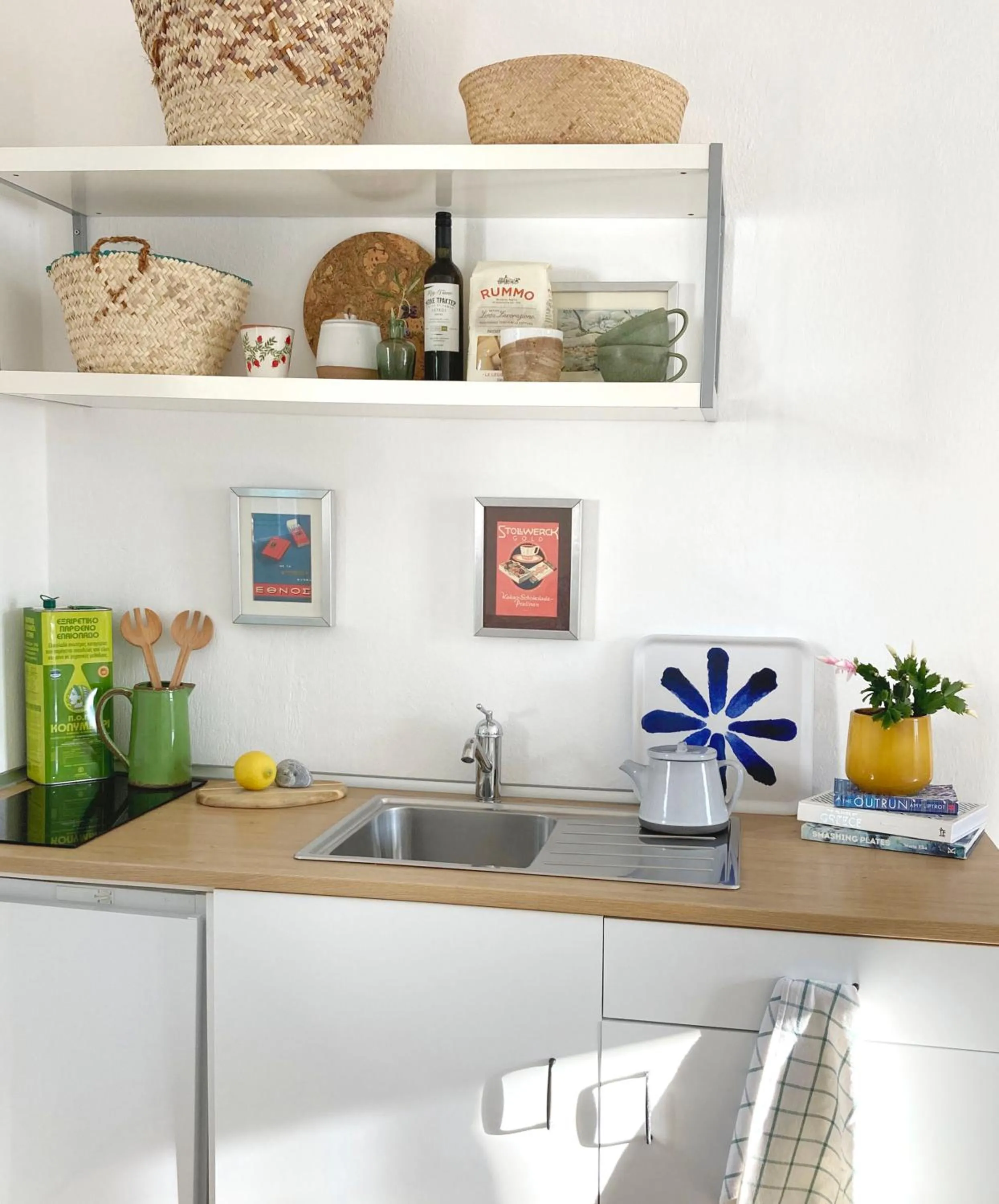 Kitchen or kitchenette in Asterias