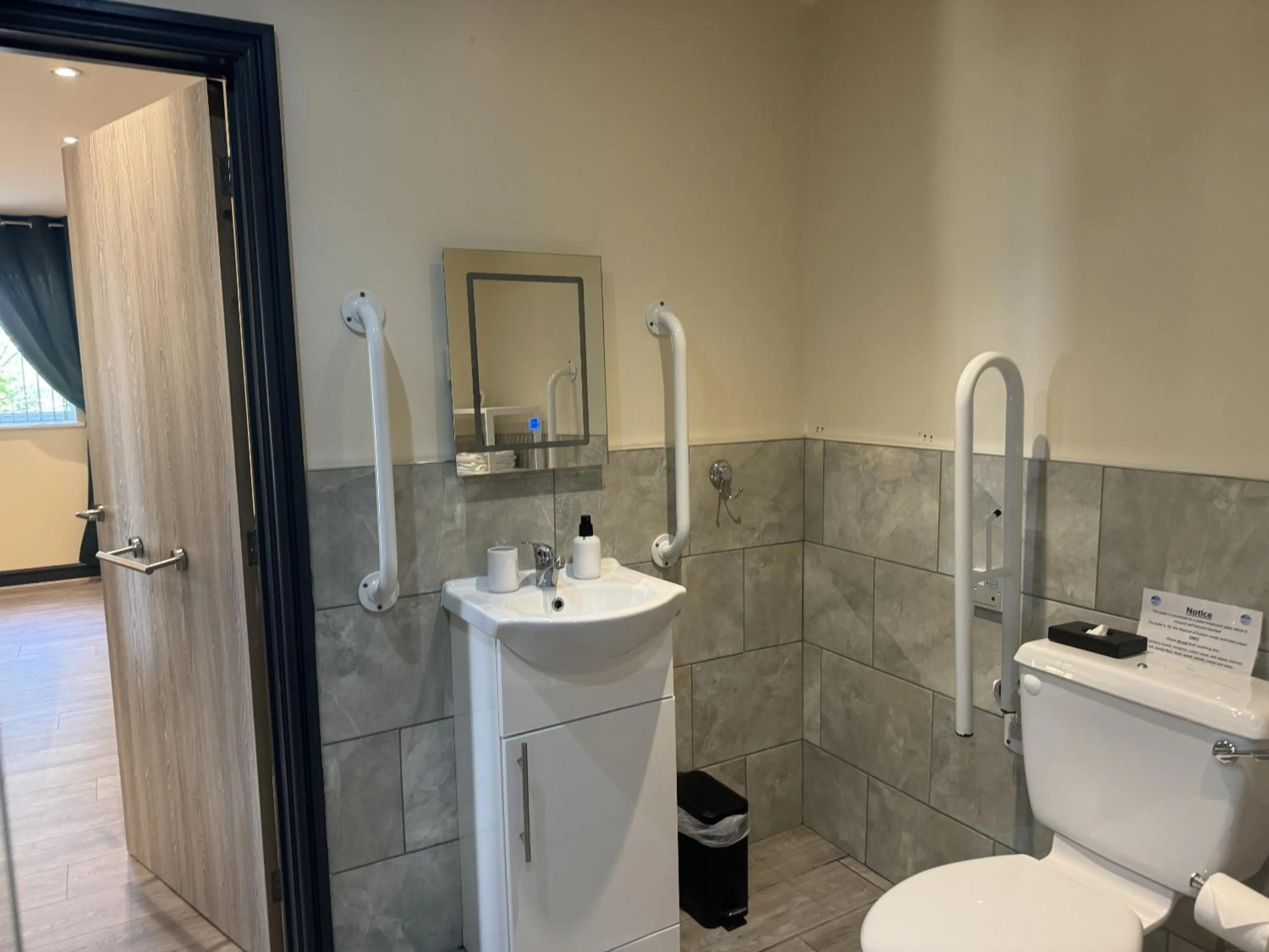 Bathroom in Barmouth Beach Club