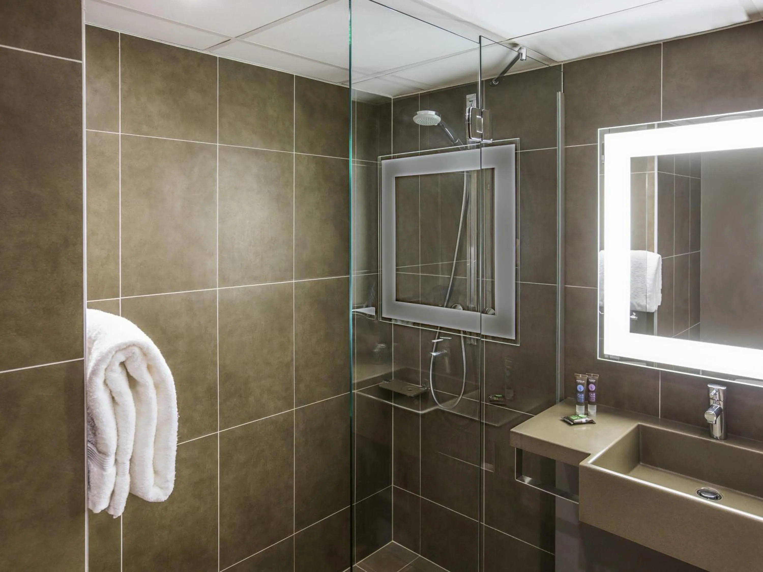 Bedroom in Novotel Strasbourg Centre Halles