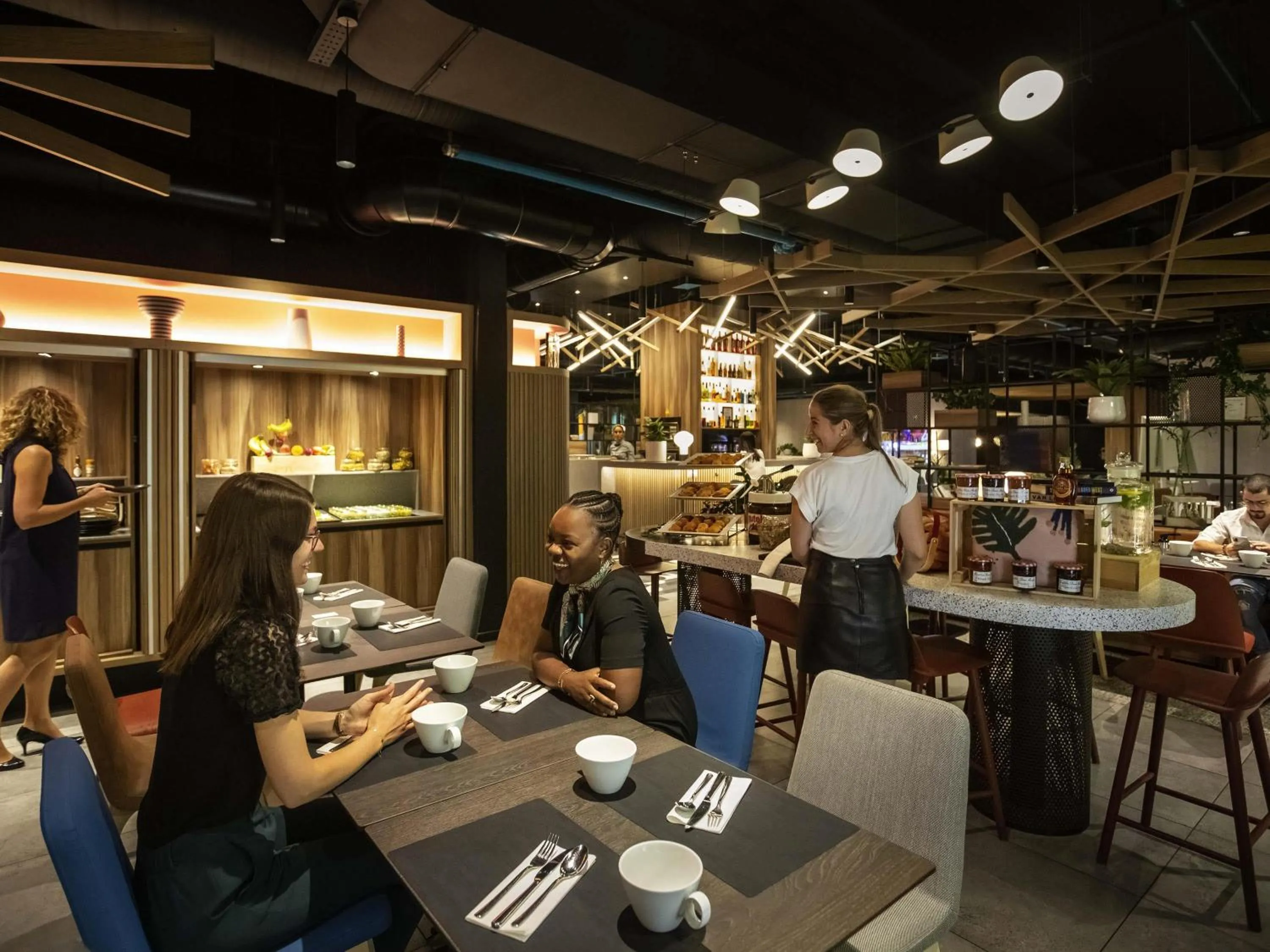 Restaurant/places to eat in Novotel Strasbourg Centre Halles