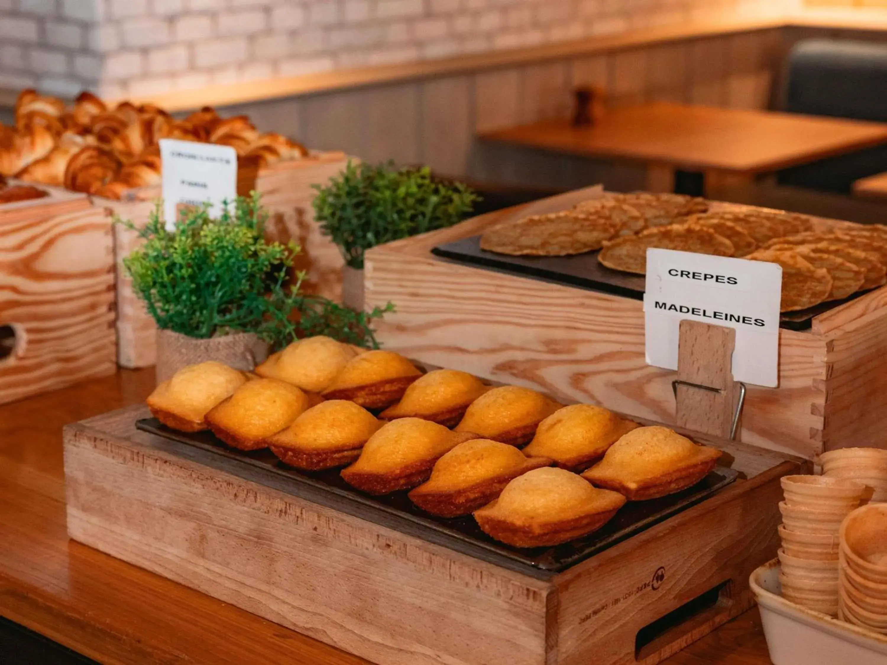 Breakfast in ibis Marseille Provence Aéroport Breakfast in ibis Marseille Provence Aéroport