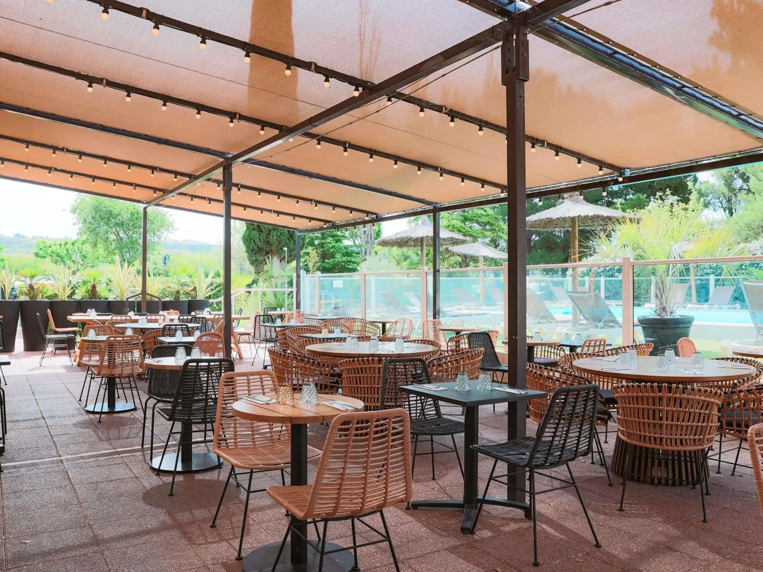 Restaurant/places to eat in ibis Marseille Provence Aéroport Restaurant/places to eat in ibis Marseille Provence Aéroport