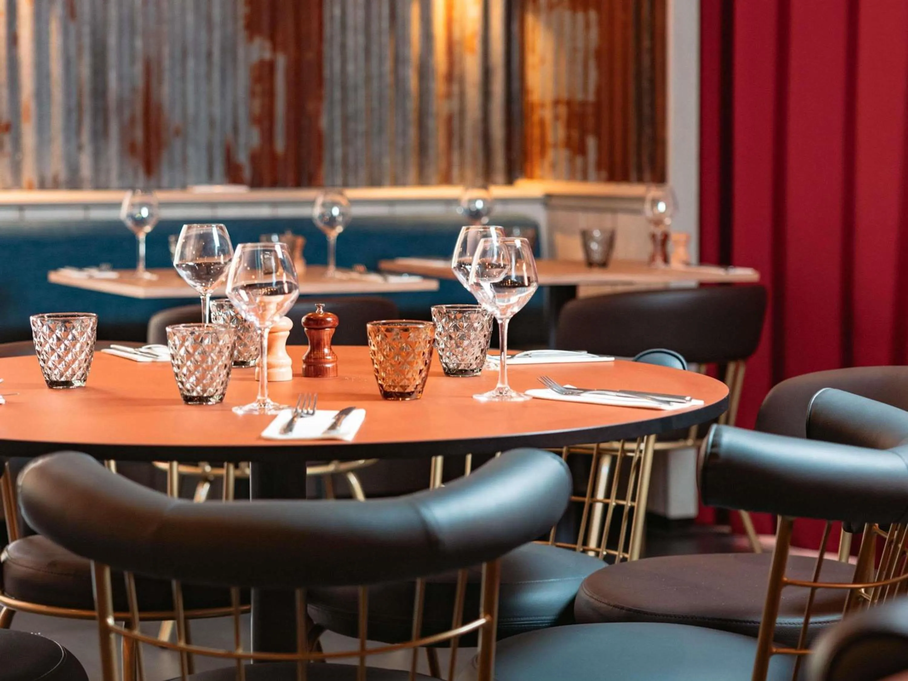 Restaurant/places to eat in ibis Marseille Provence Aéroport