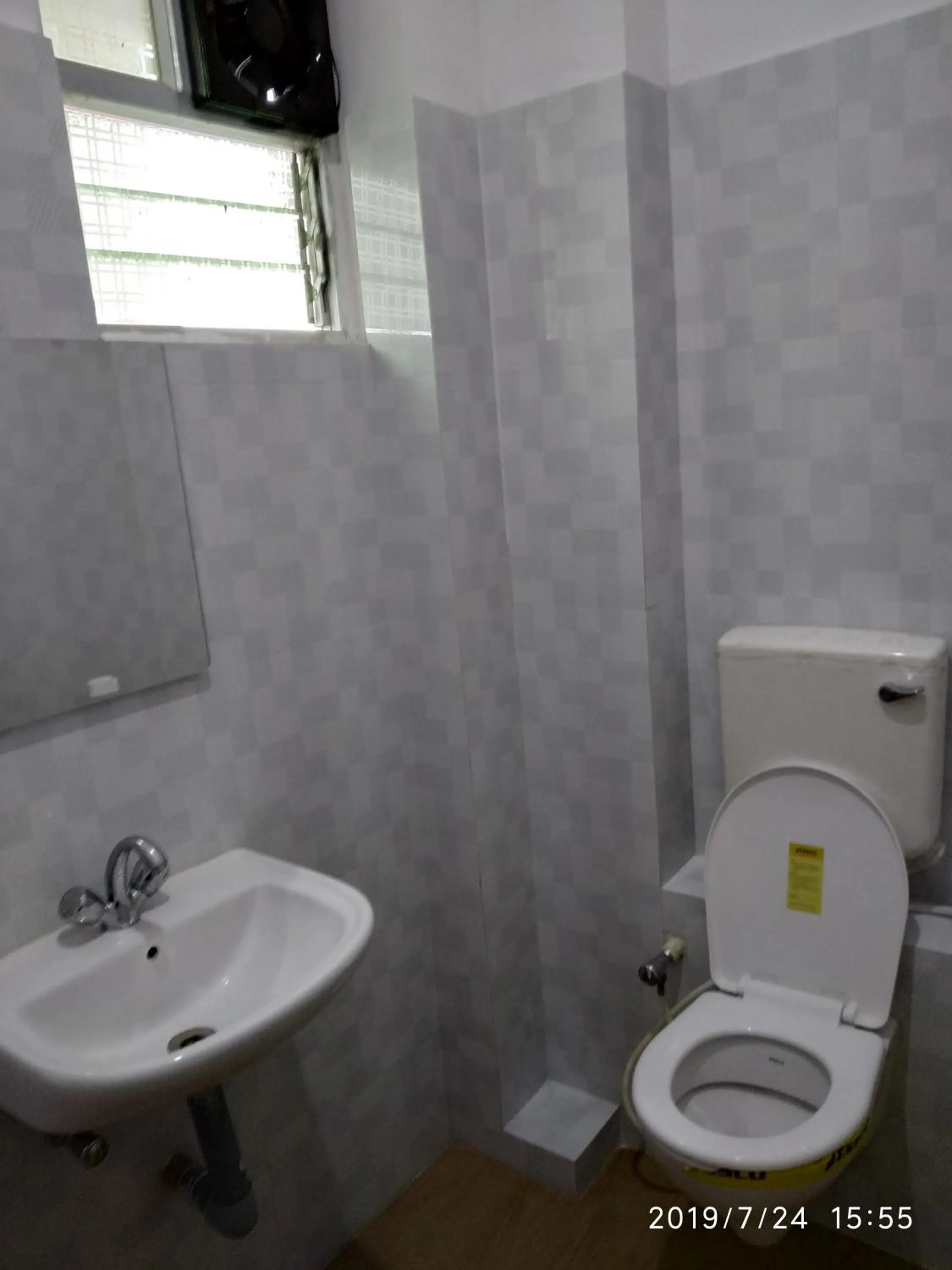 Toilet in Hotel Shree Hari