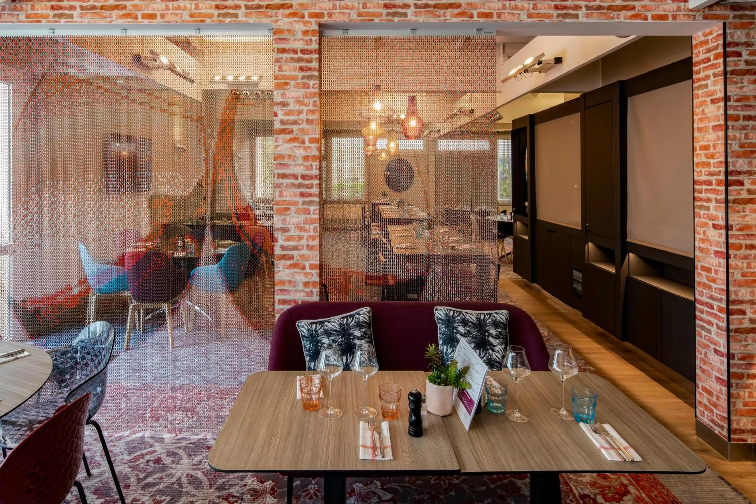 Restaurant/places to eat in Novotel Dijon Sud