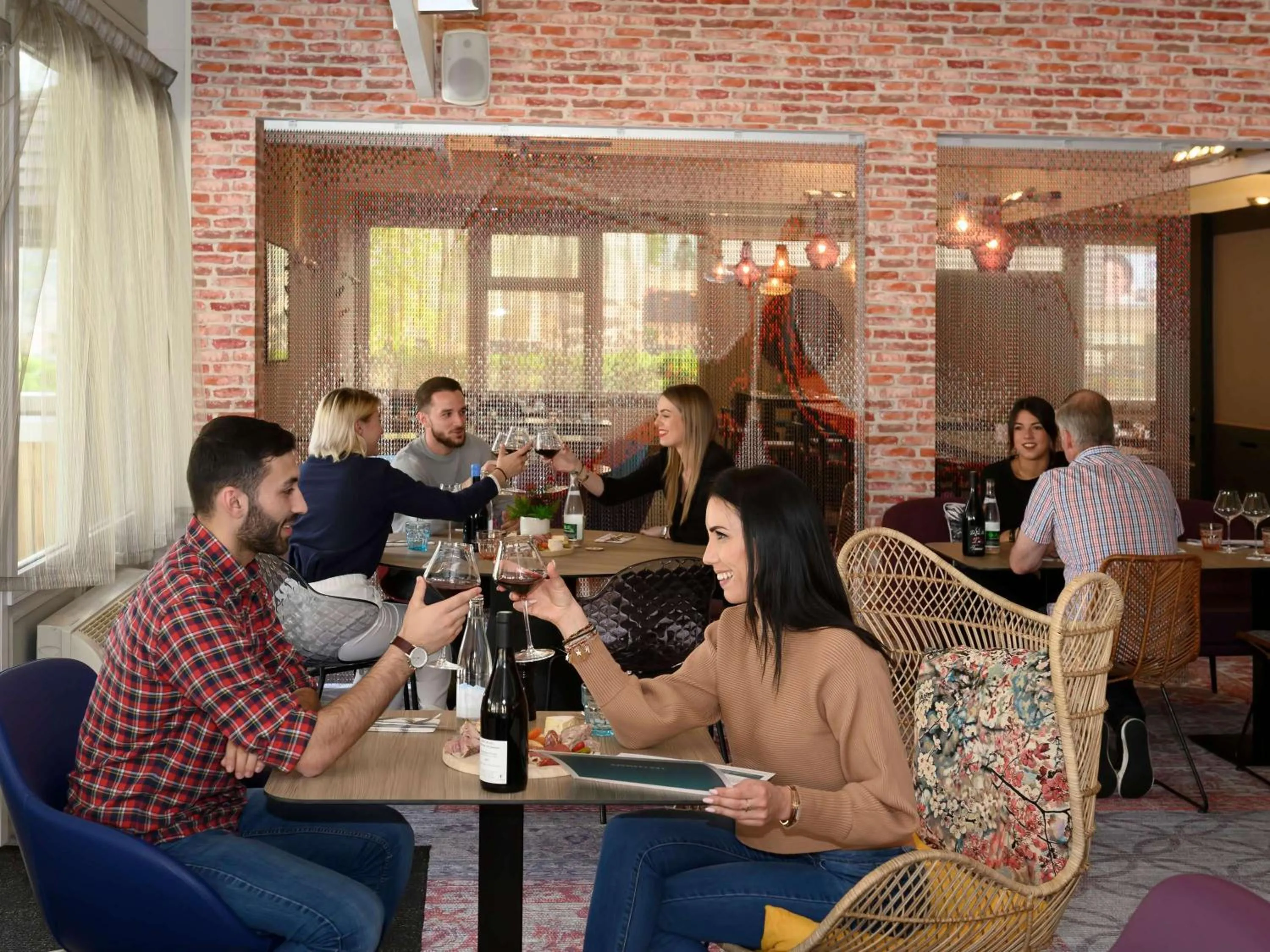 Restaurant/places to eat in Novotel Dijon Sud