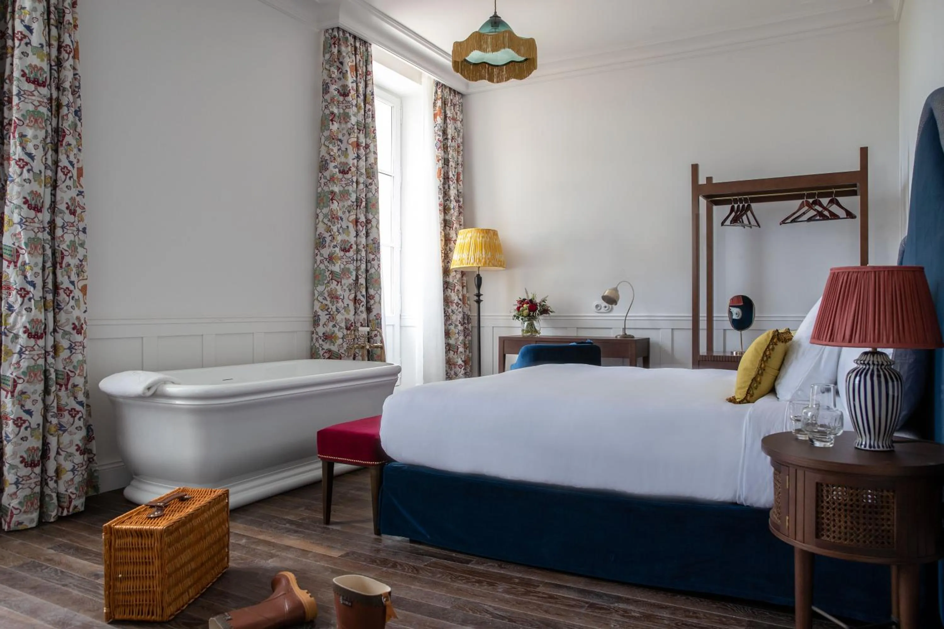 Photo of the whole room, Bed in La Maison d'Estournel