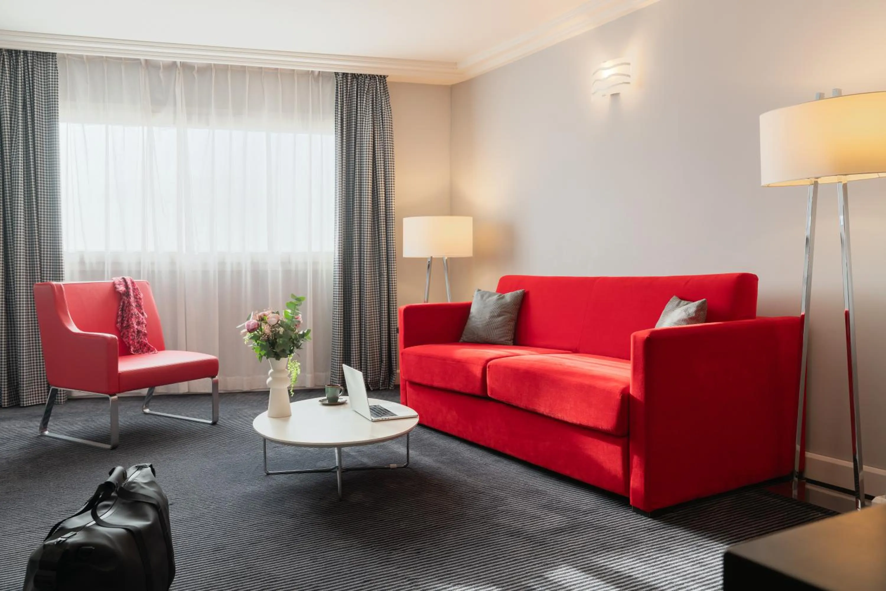 Bedroom in Mercure Paris CDG Airport & Convention