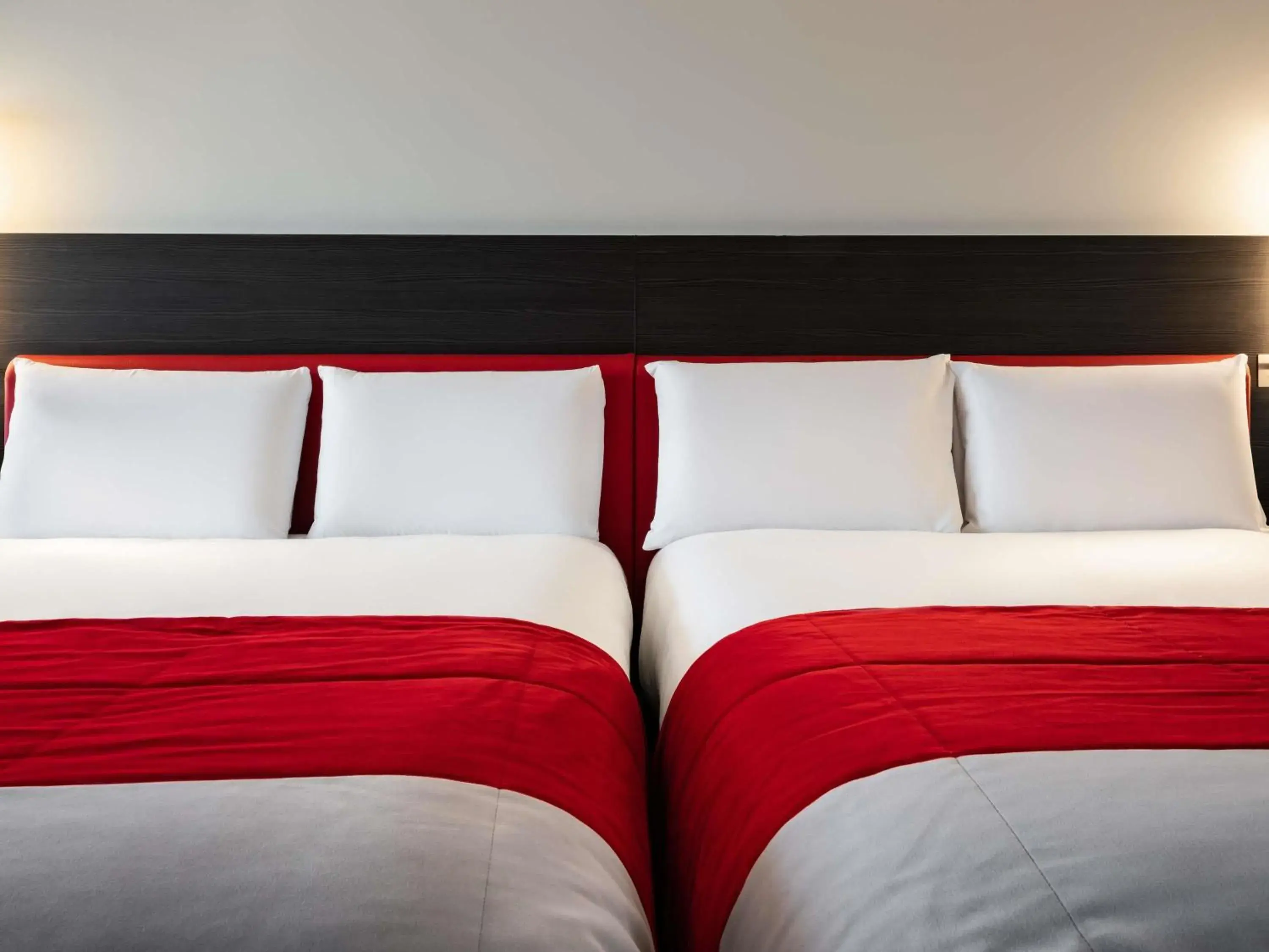 Bedroom, Bed in Mercure Paris CDG Airport & Convention Bedroom, Bed in Mercure Paris CDG Airport & Convention