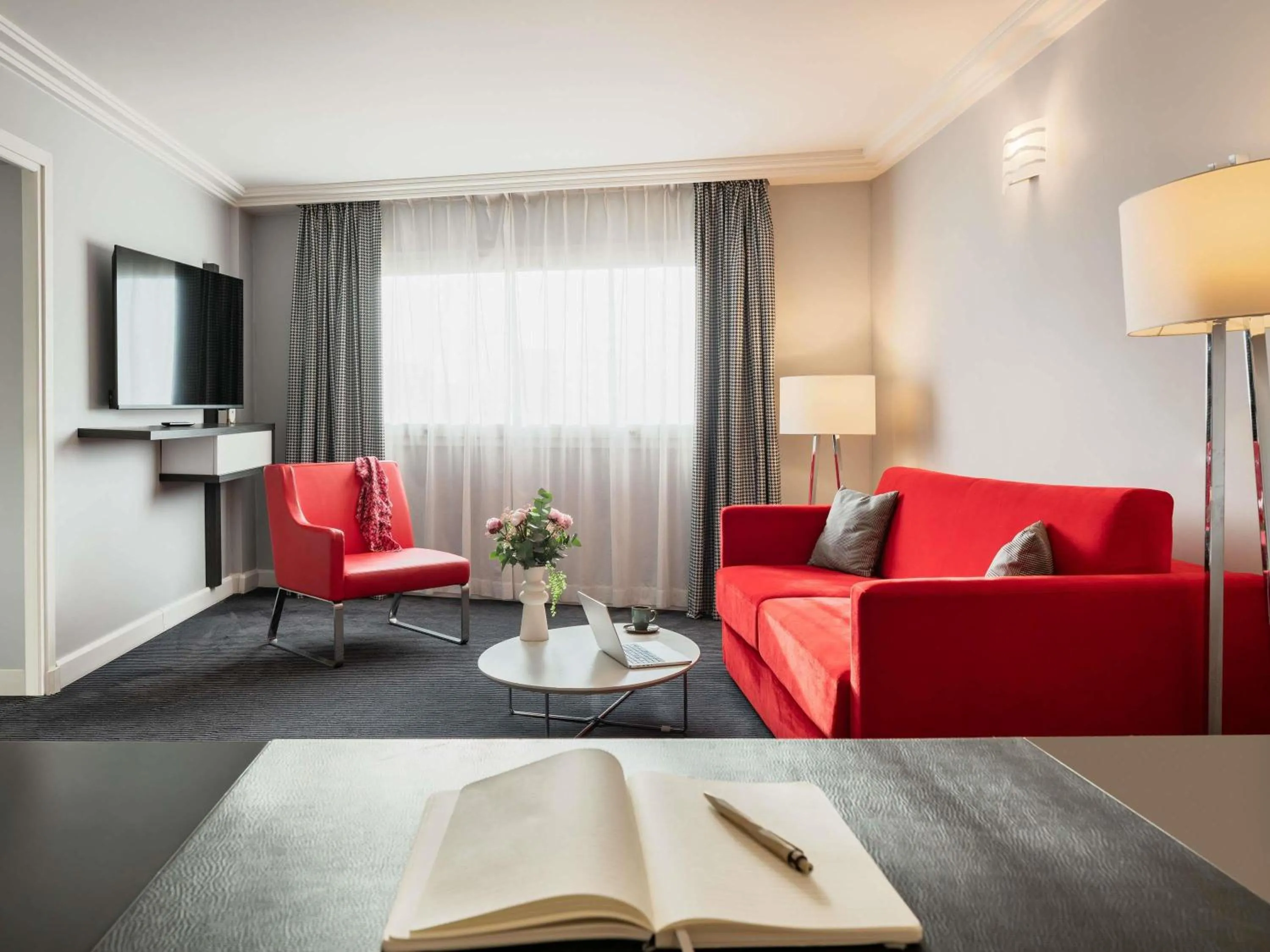 Property building in Mercure Paris CDG Airport & Convention