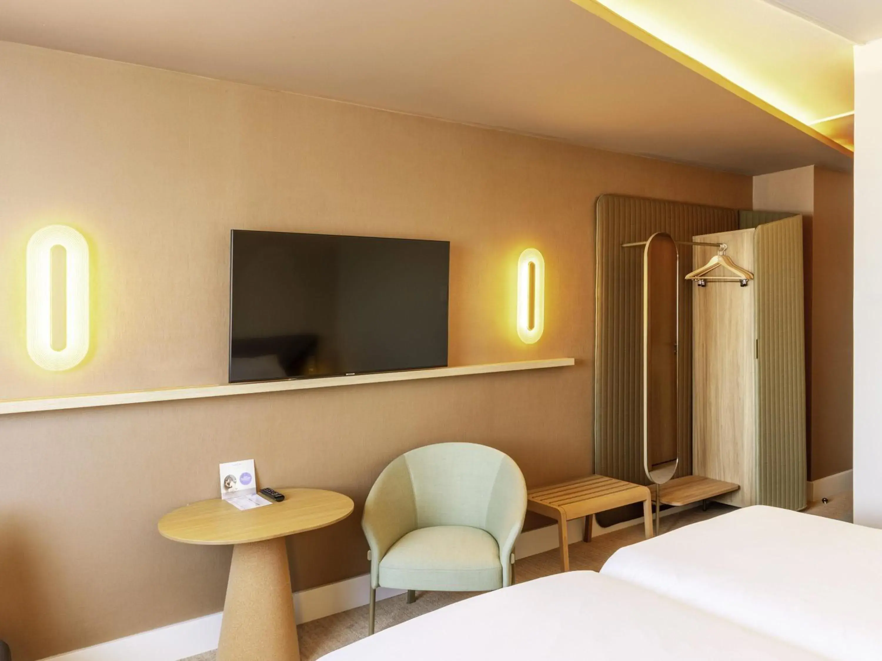 Bedroom, Bed in Novotel Nancy Bedroom, Bed in Novotel Nancy