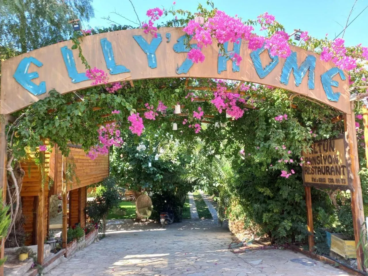 Street view in Elly's Home