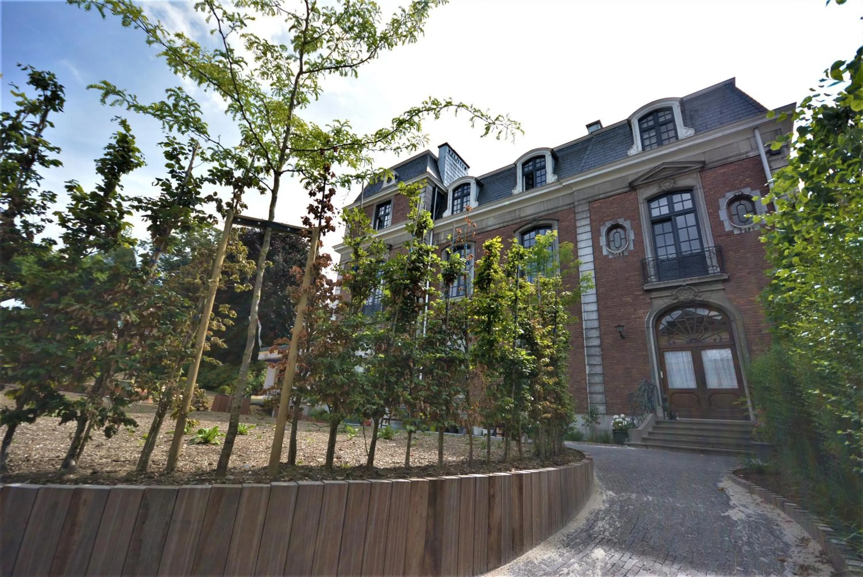 Property building in Villa de Noailles