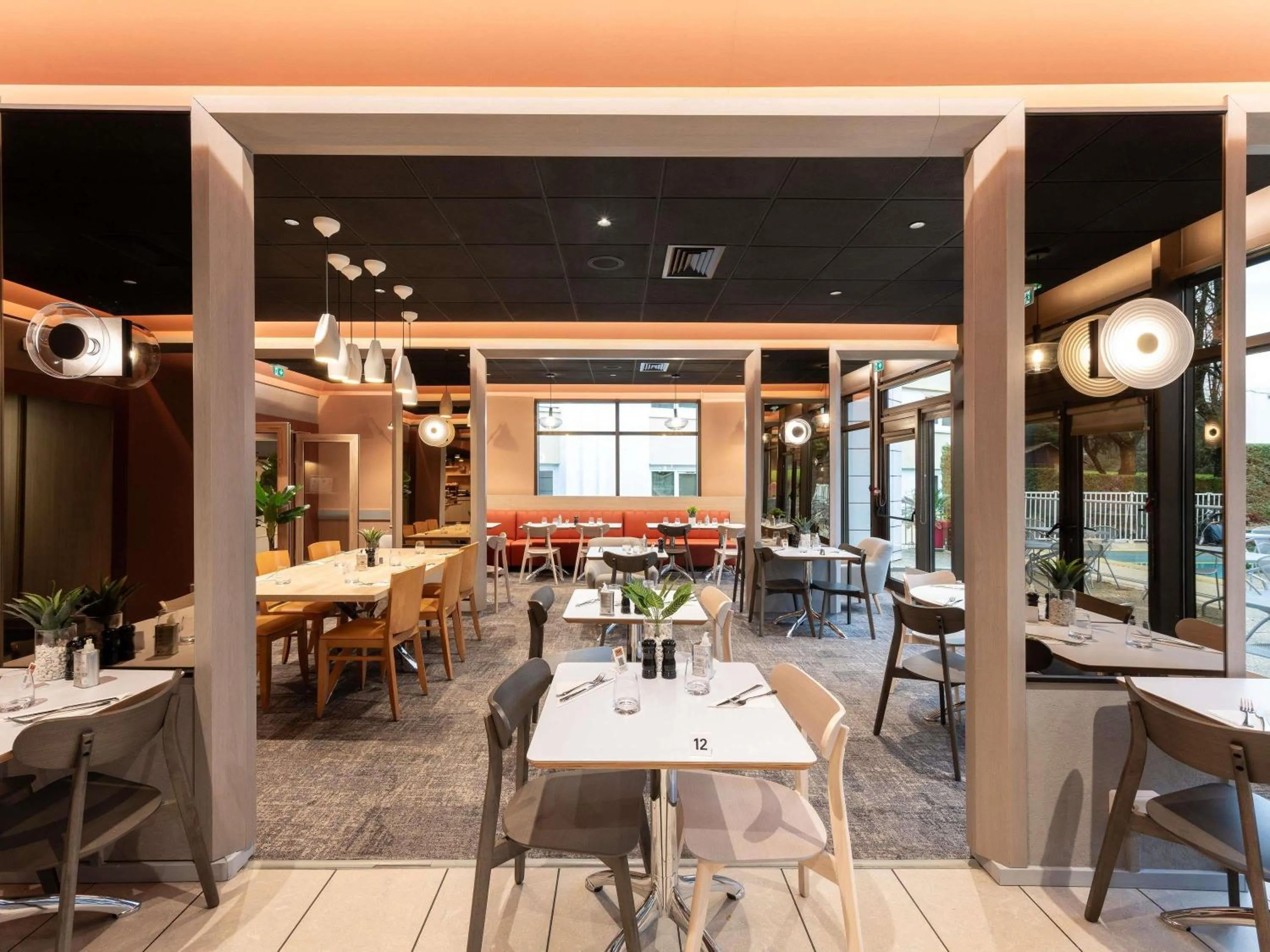 Restaurant/places to eat in Novotel Macon Nord - Porte de Bourgogne