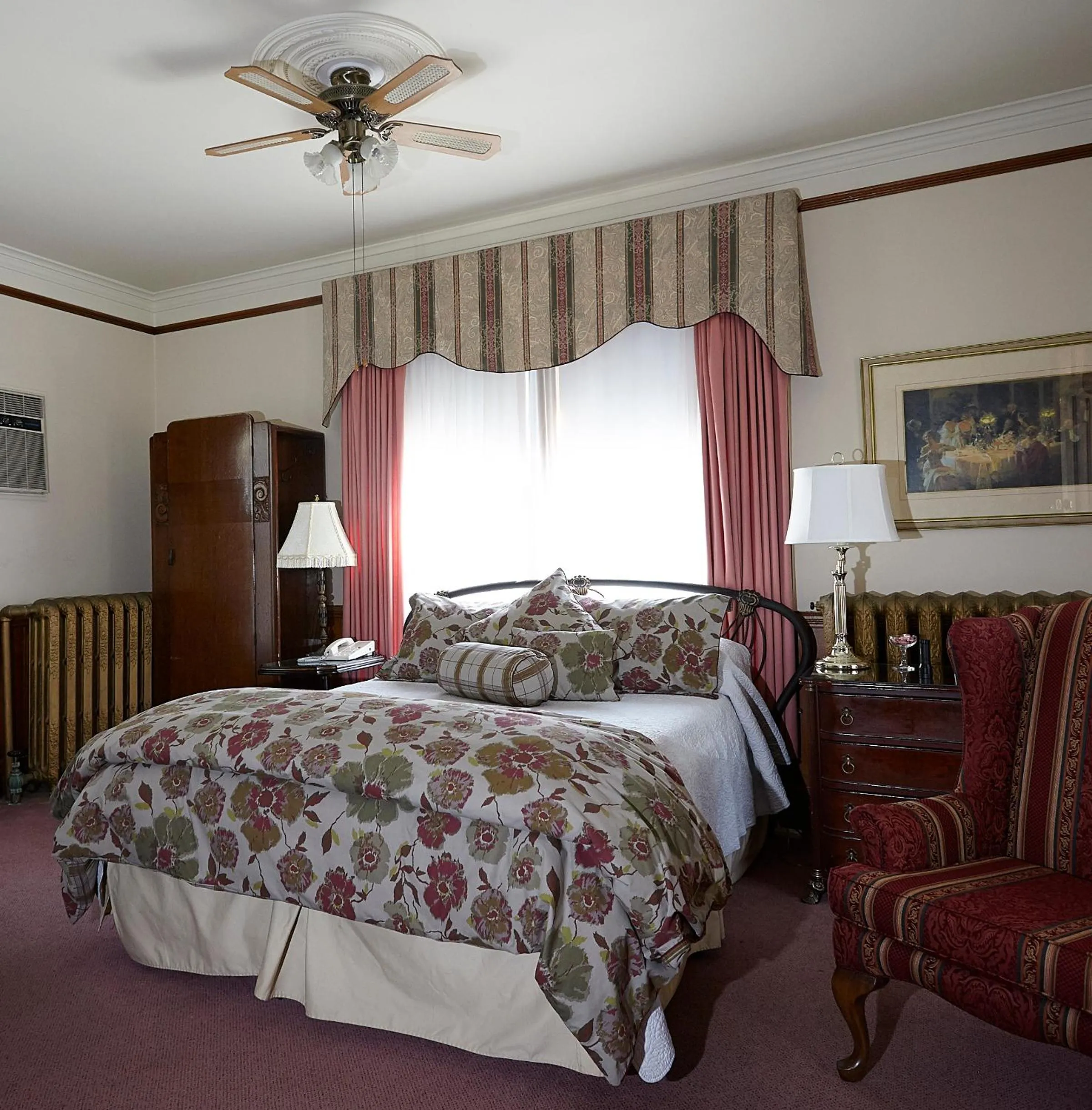 Victoria's Historic Inn