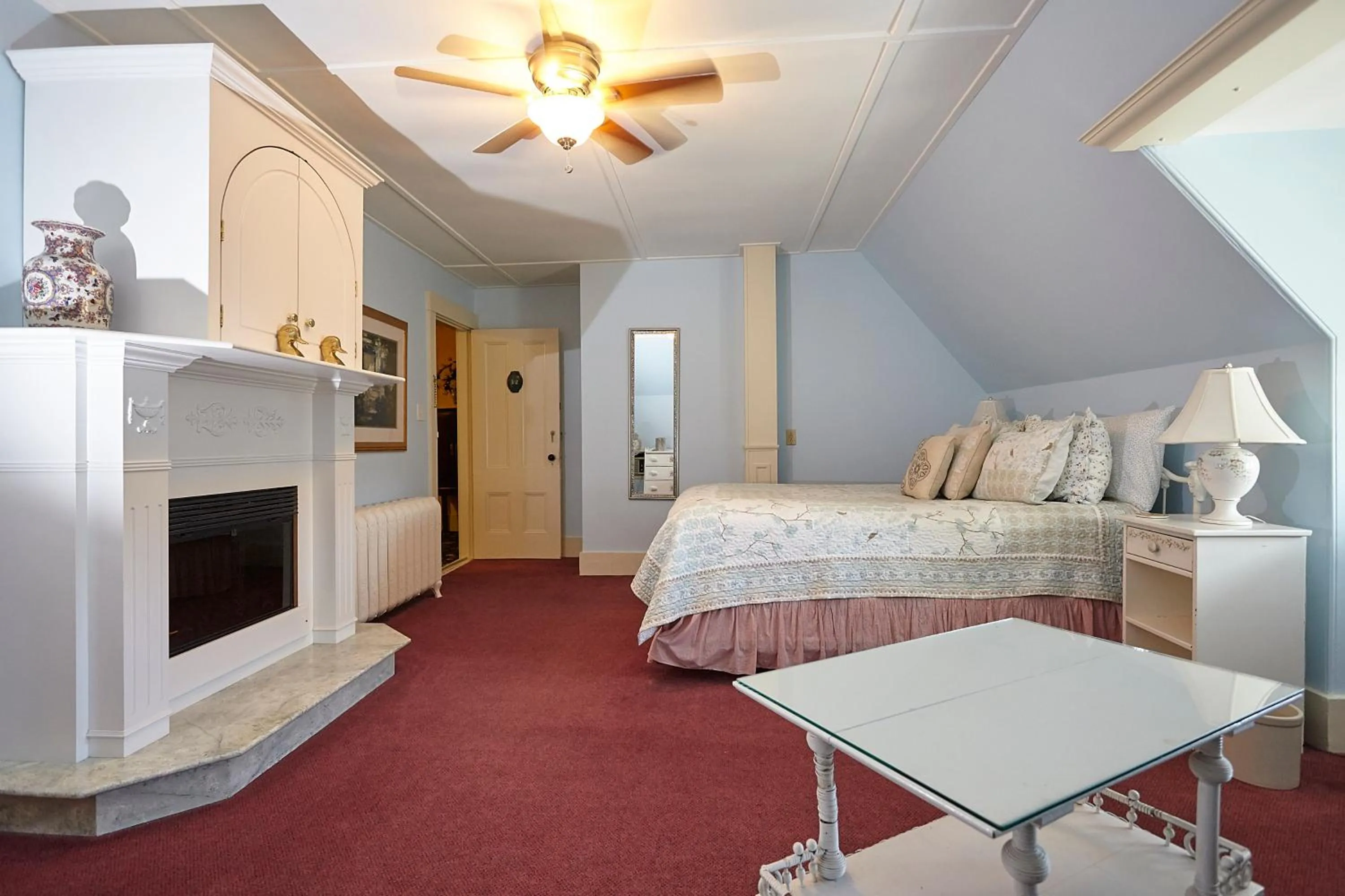 Victoria's Historic Inn