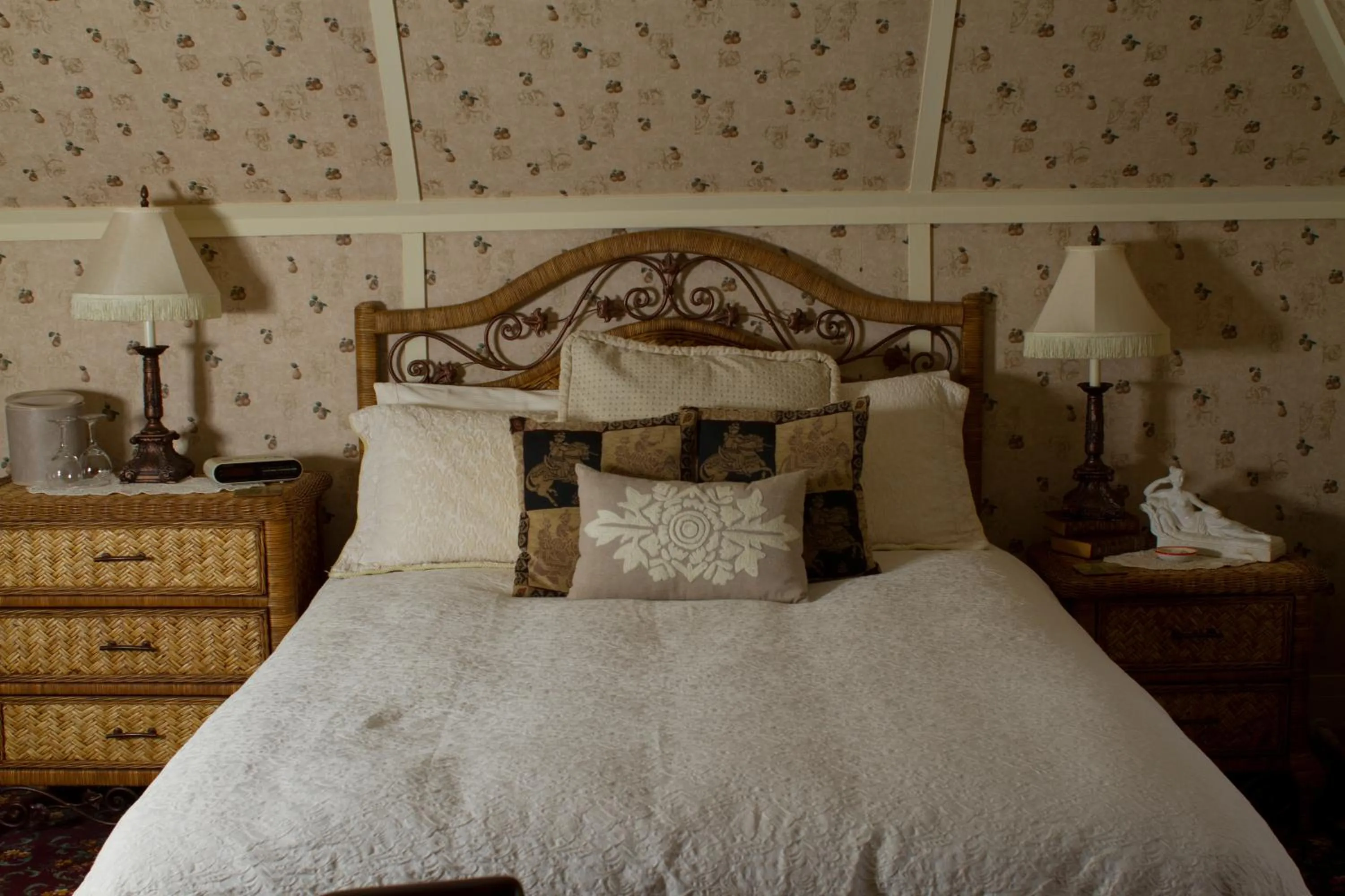 Bed in Victoria's Historic Inn