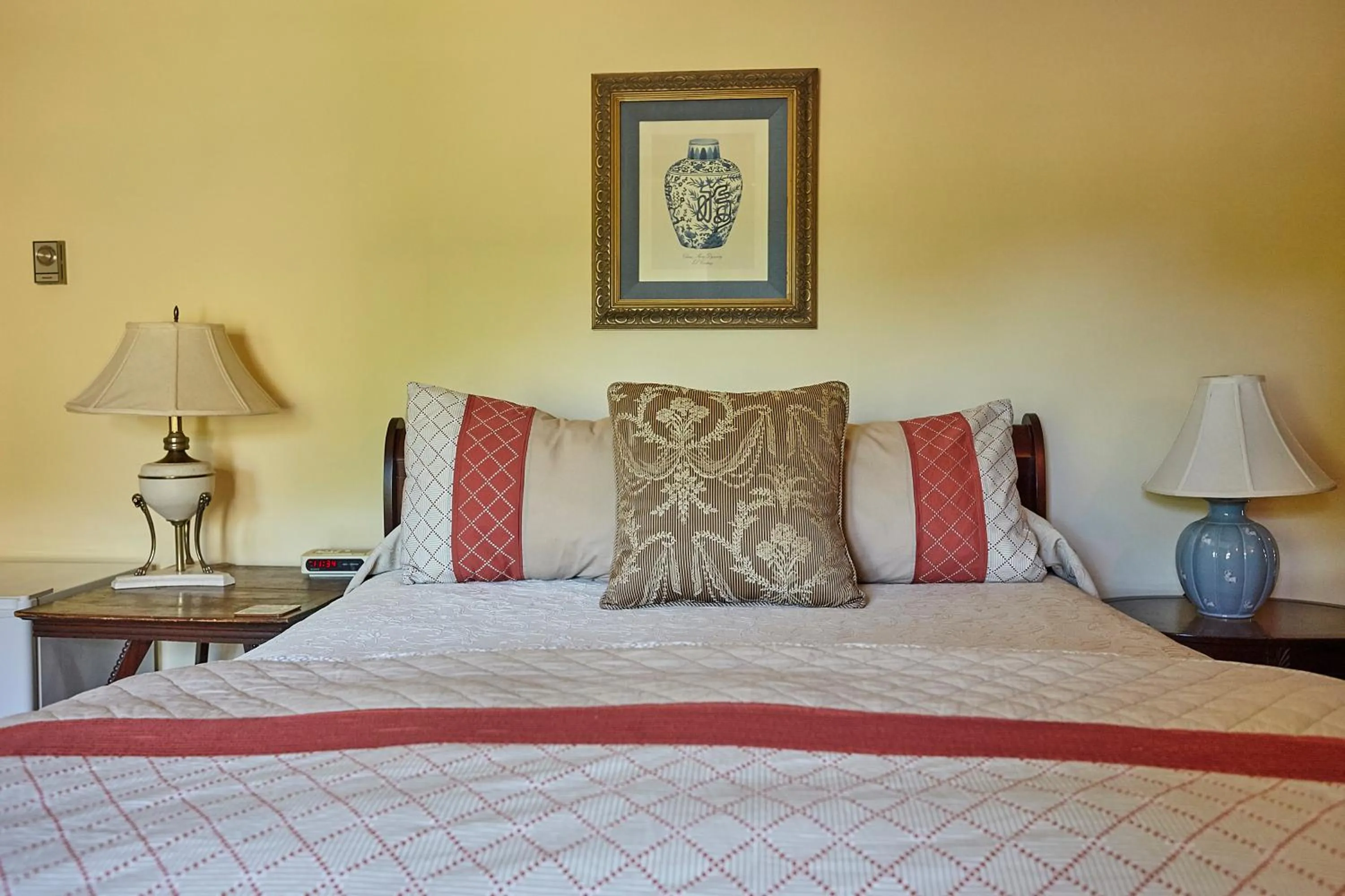 Victoria's Historic Inn