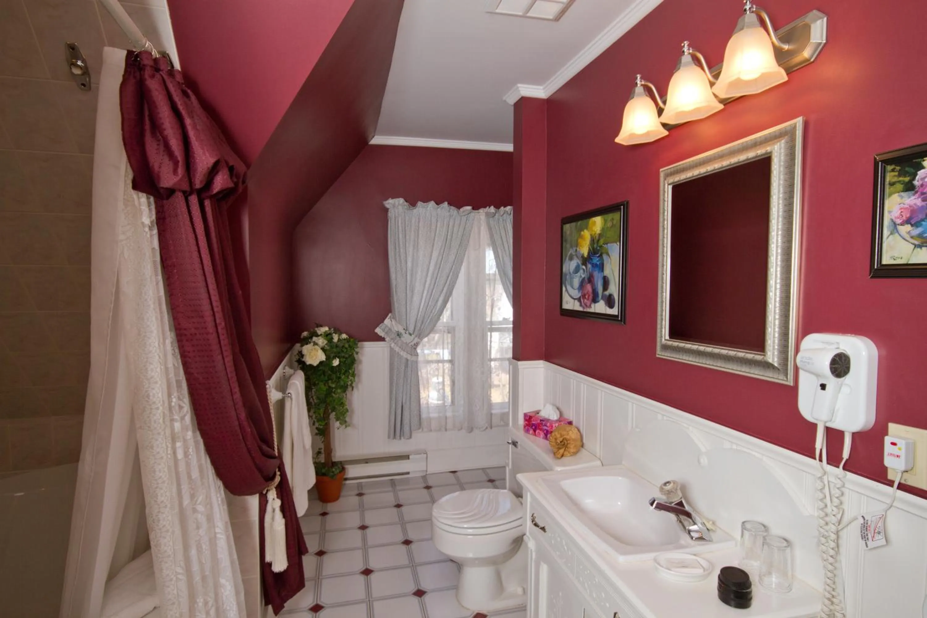 Bathroom in Victoria's Historic Inn