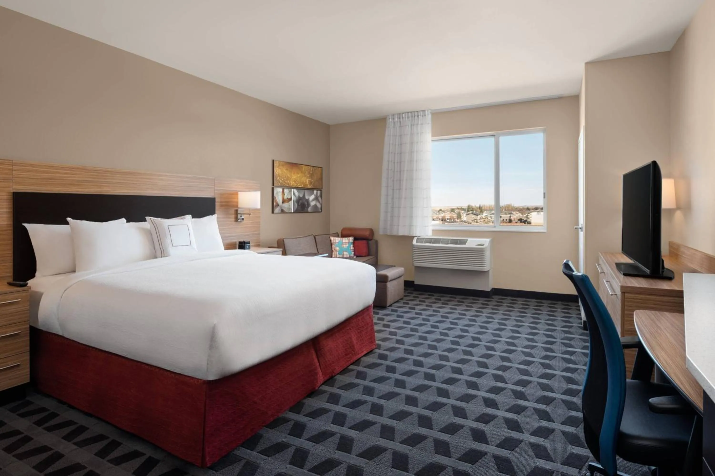 Photo of the whole room, Bed in TownePlace Suites by Marriott Twin Falls