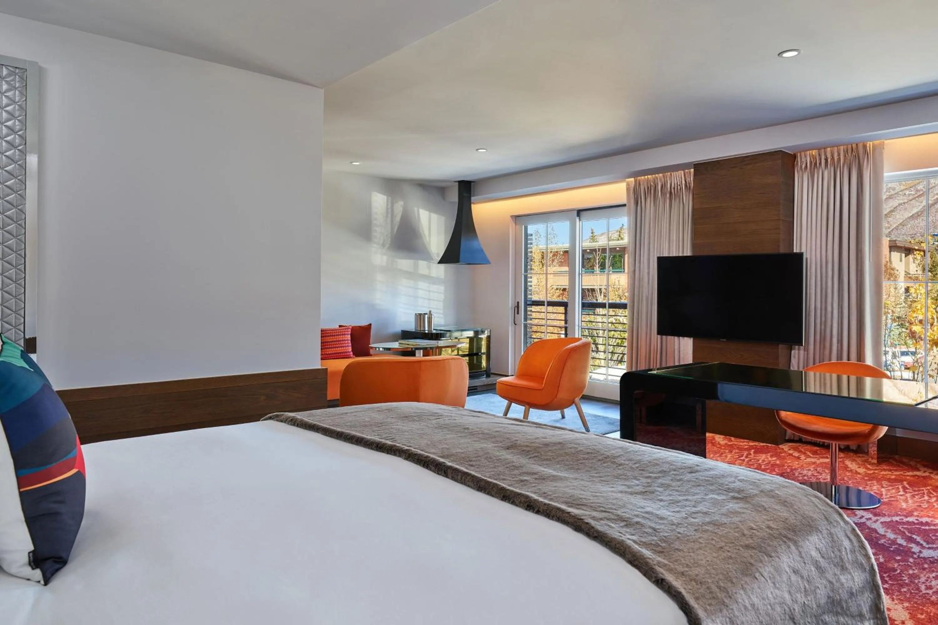 Photo of the whole room, Bed in W Aspen