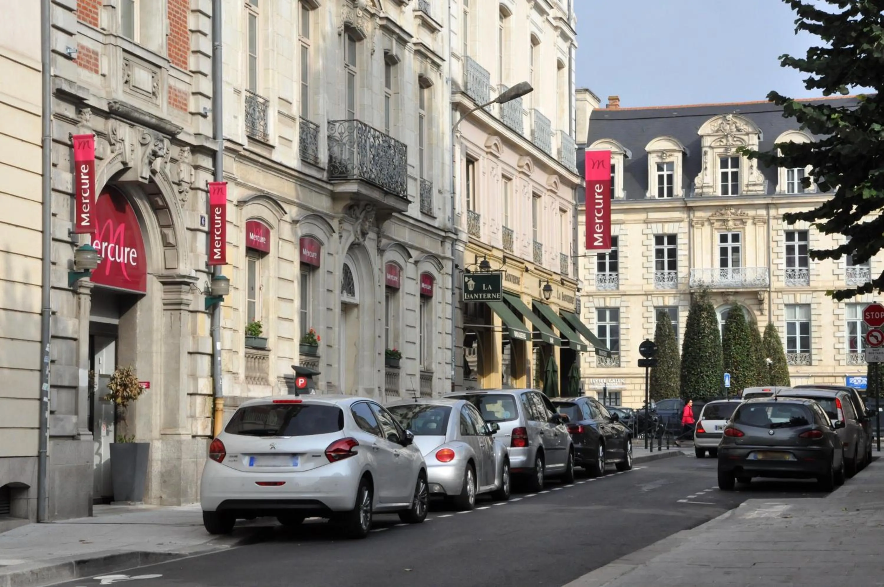Facade/entrance in Mercure Rennes Centre Place Bretagne