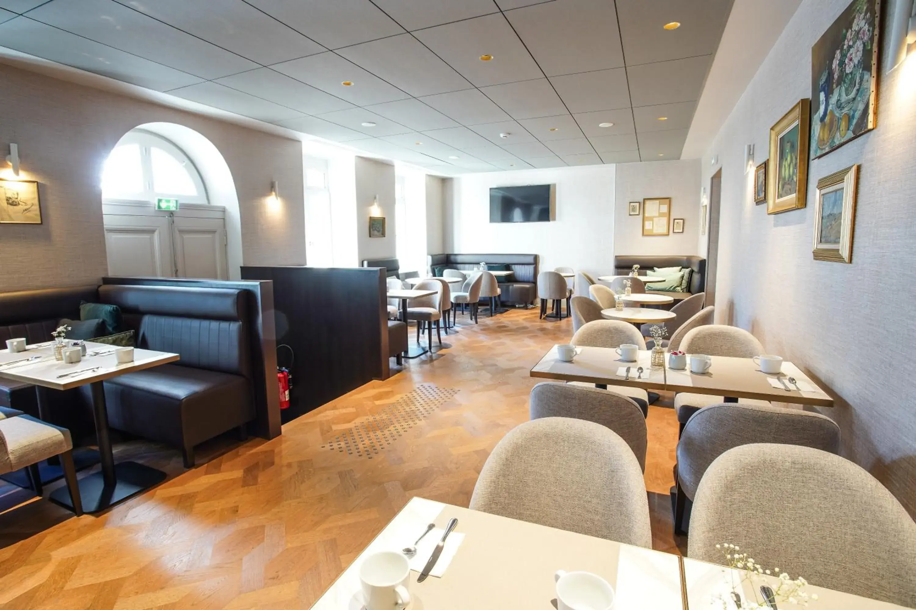 Restaurant/places to eat in Mercure Rennes Centre Place Bretagne Restaurant/places to eat in Mercure Rennes Centre Place Bretagne