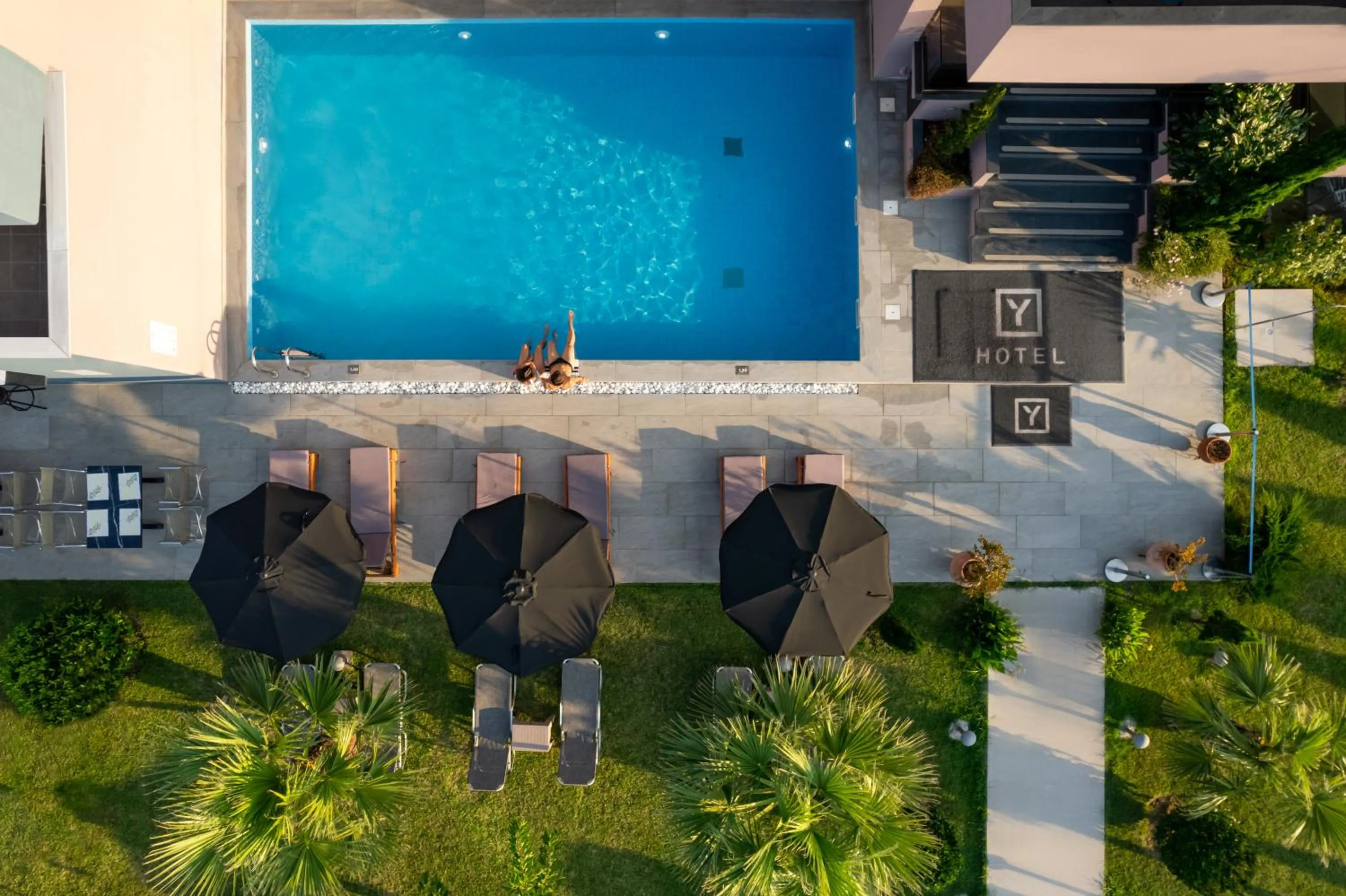 Property building in Hotel Yakinthos