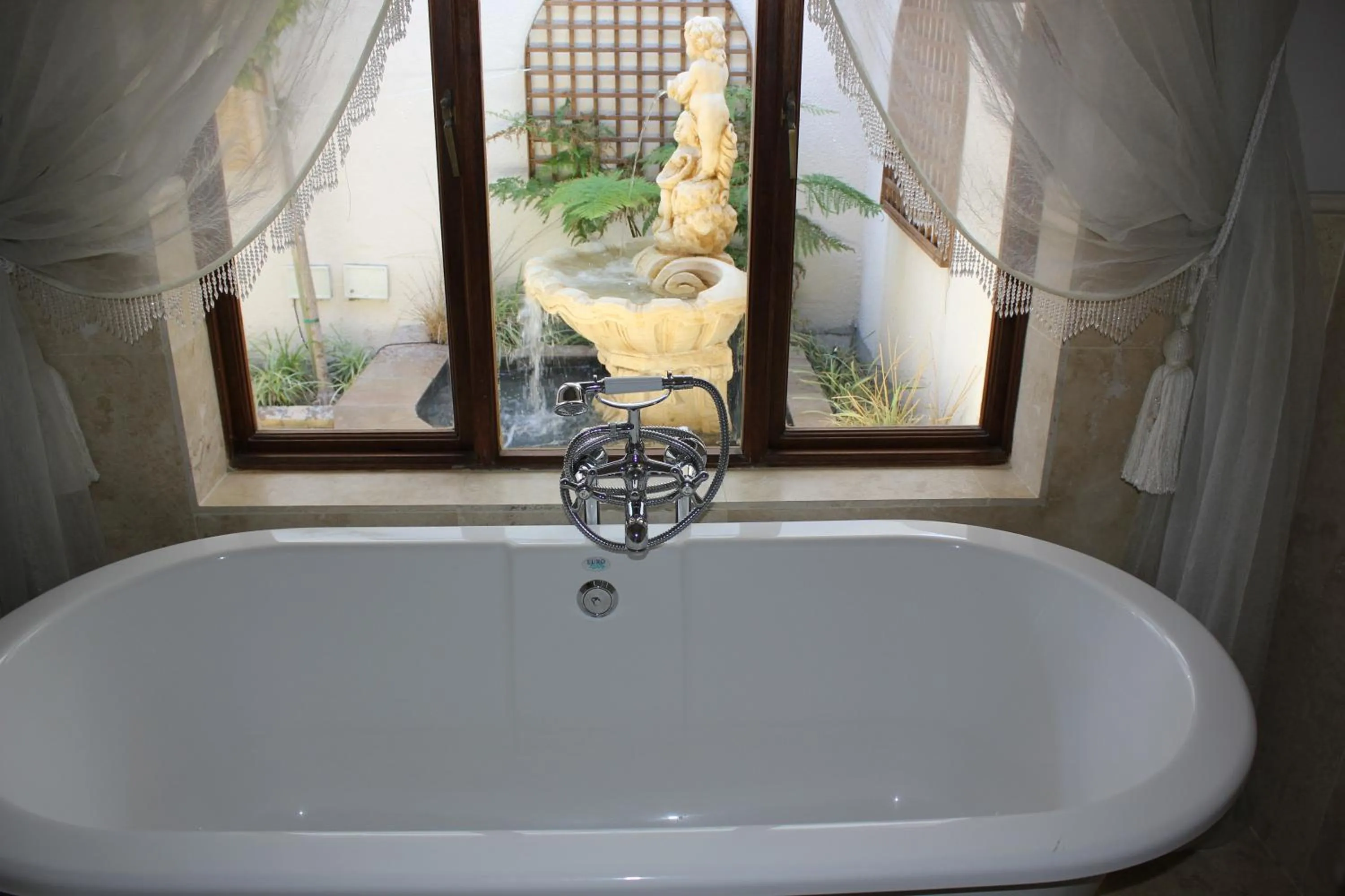 Bathroom in Mt Bijoux Preferred Accommodation