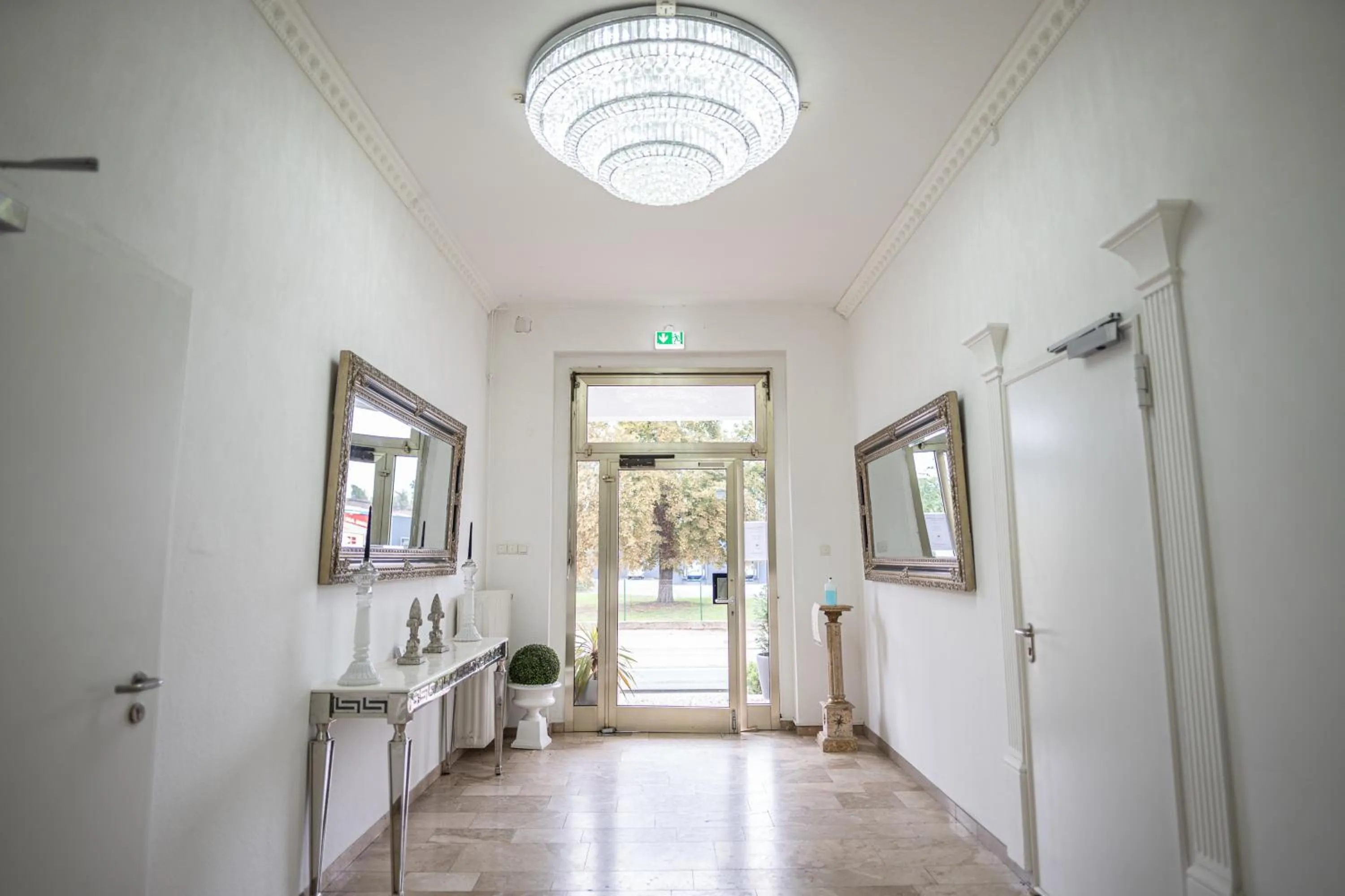 Facade/entrance in VILLA BOWDY