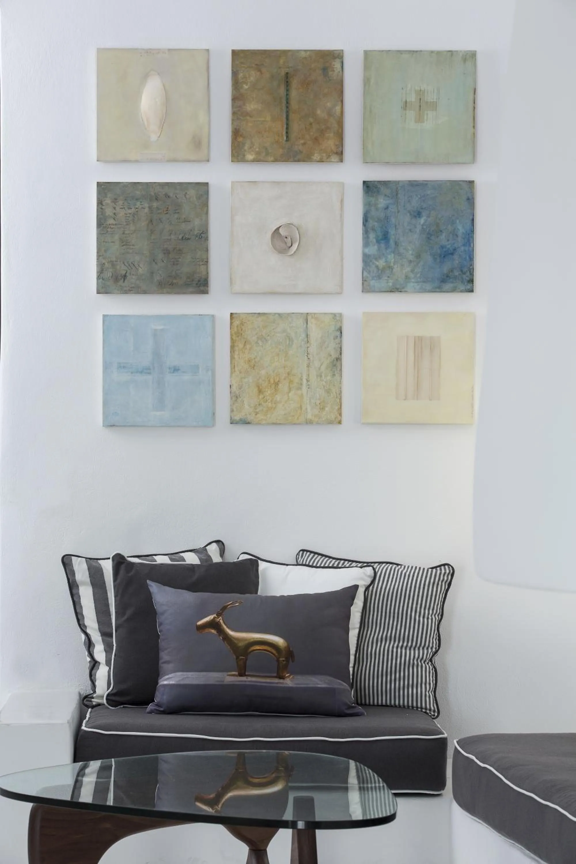 Decorative detail in Alta Vista Suites