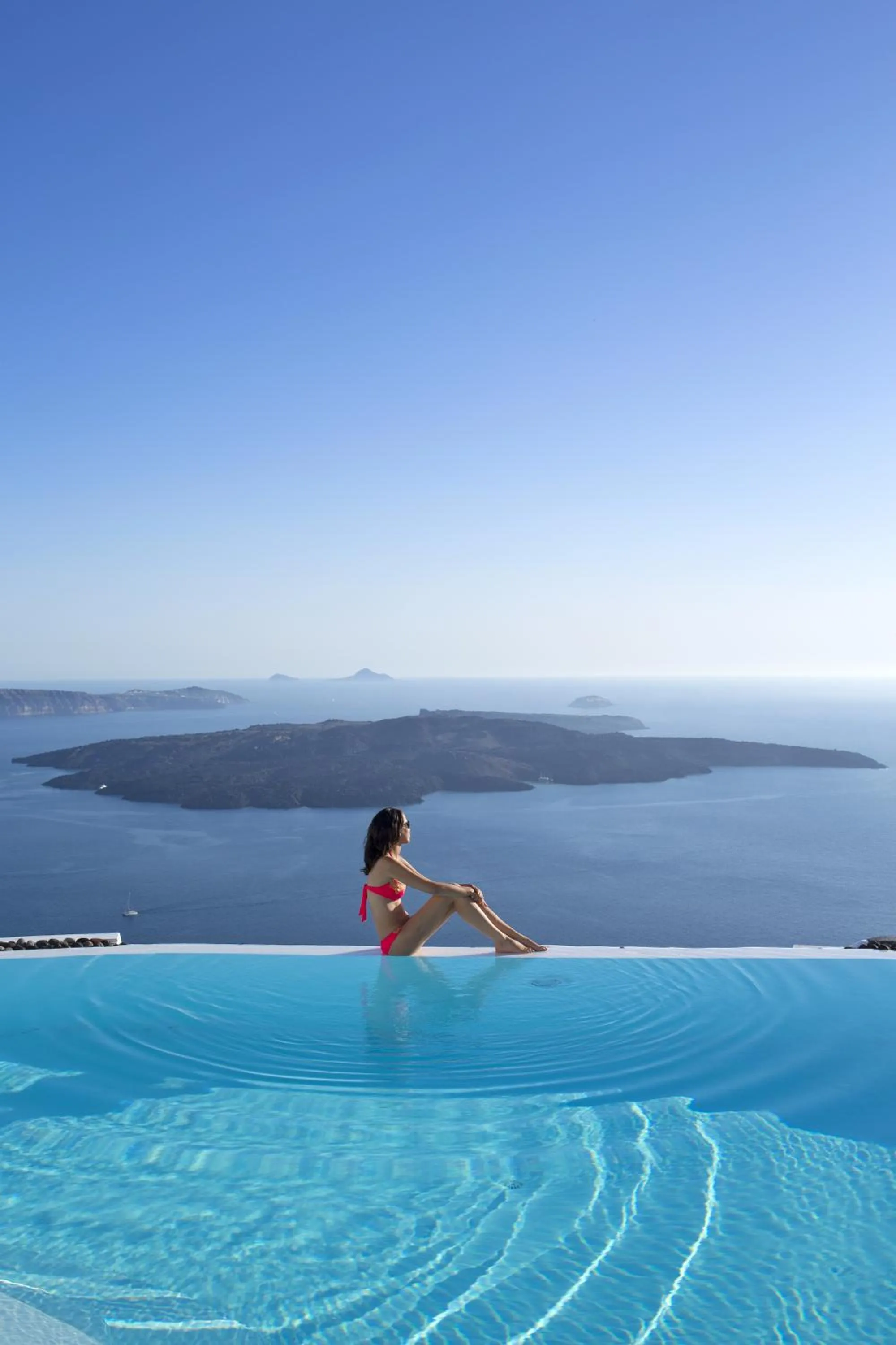 Property building in Alta Vista Suites