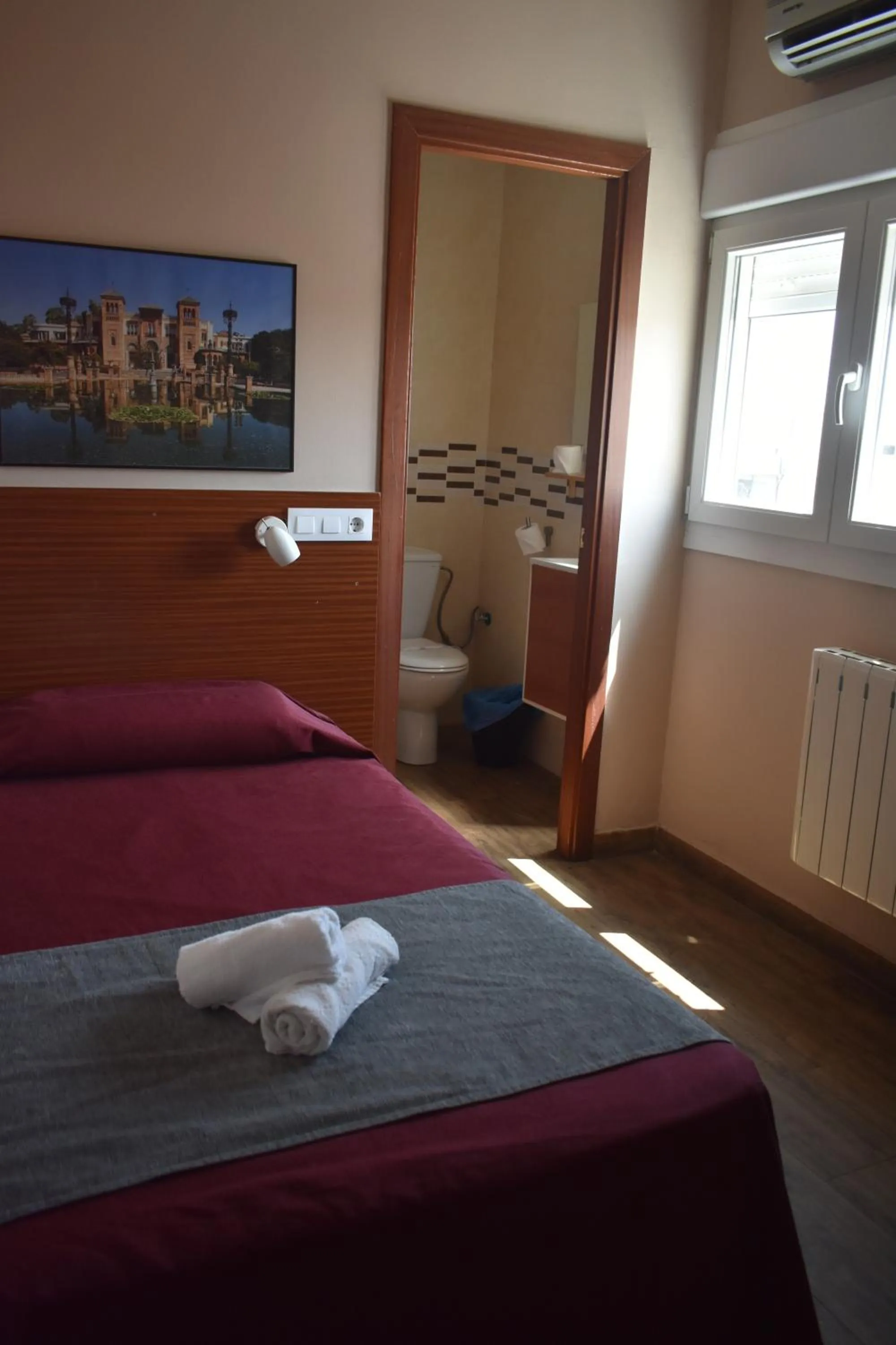 Bed in Hostal Alamare