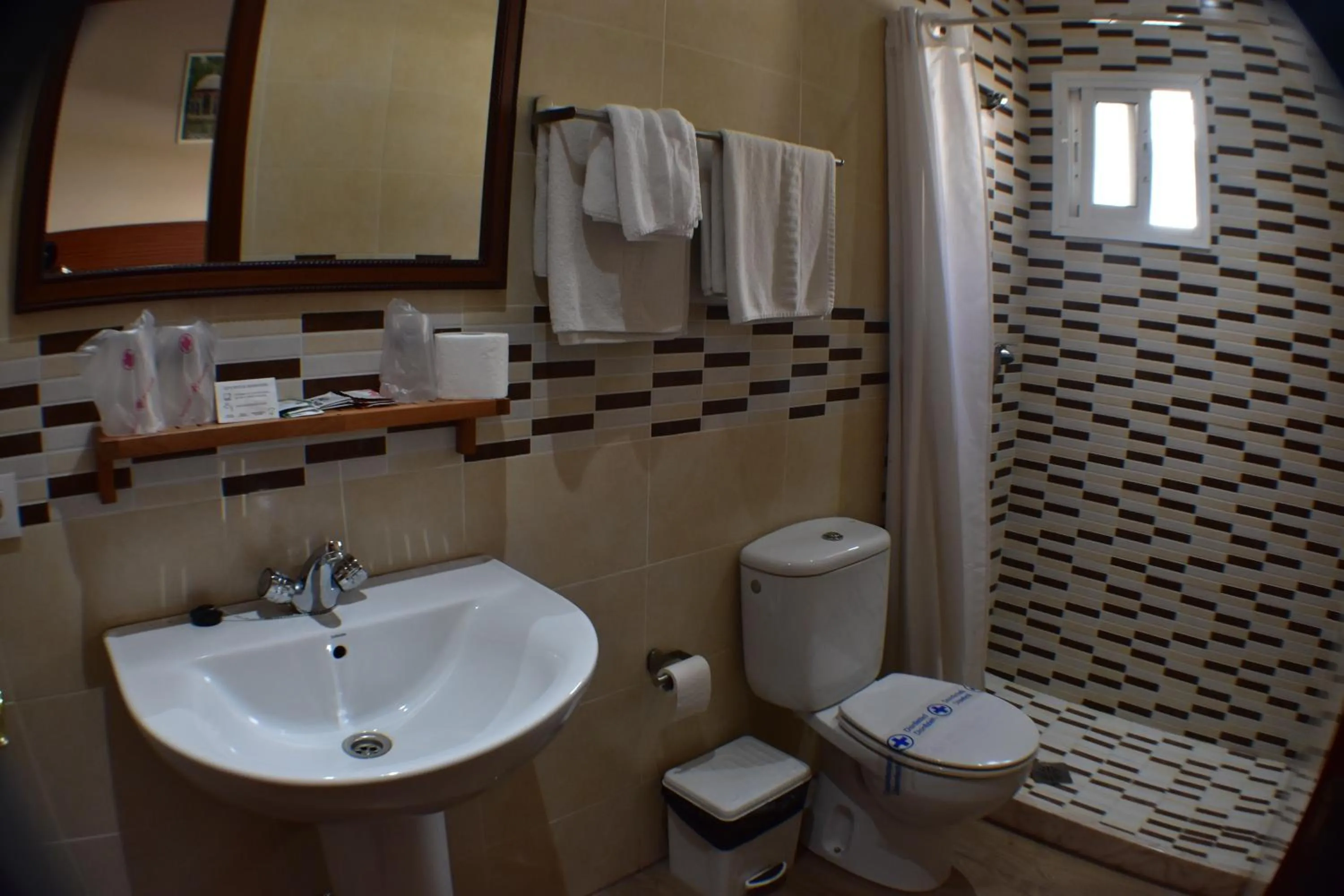 Bathroom in Hostal Alamare