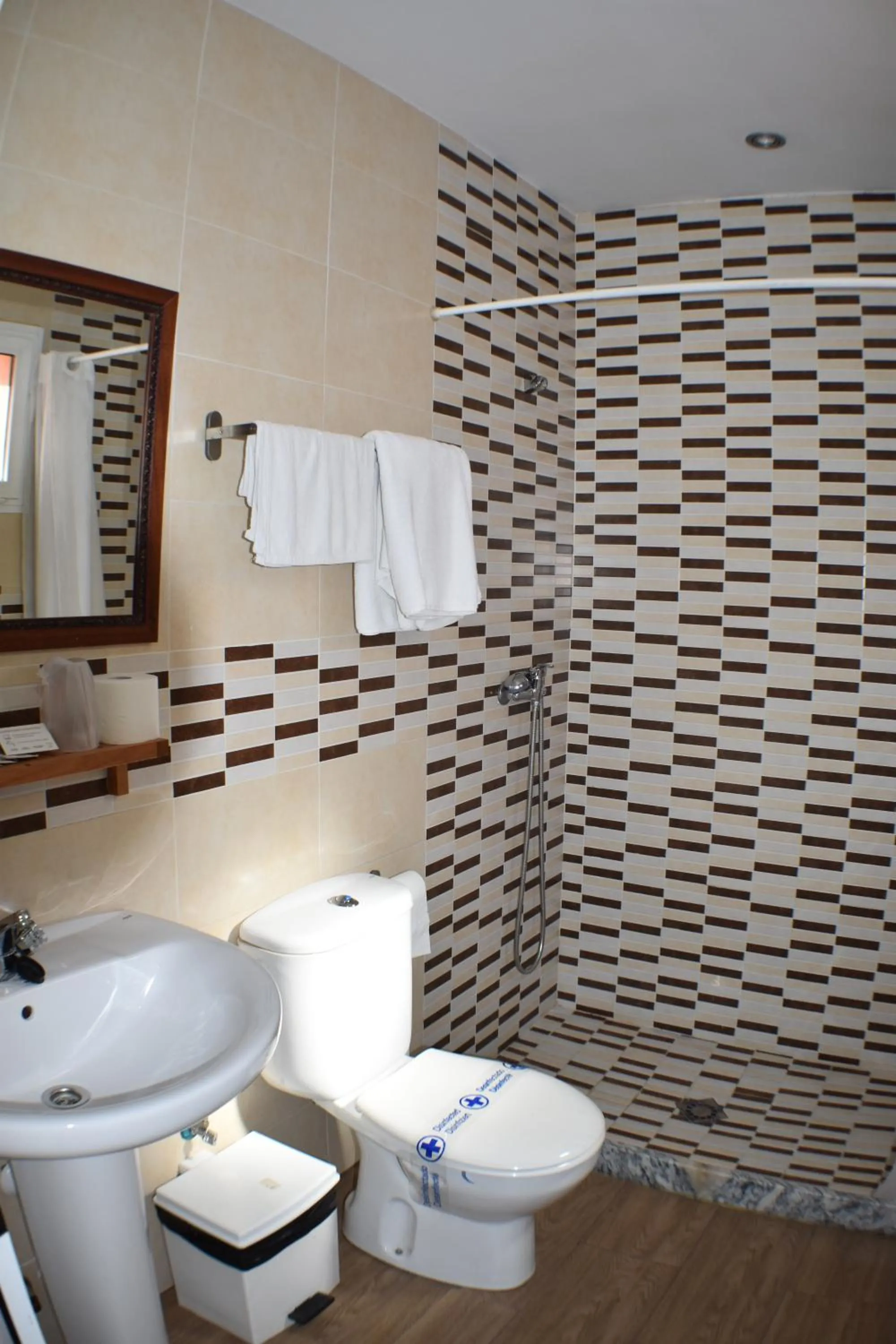 Bathroom in Hostal Alamare