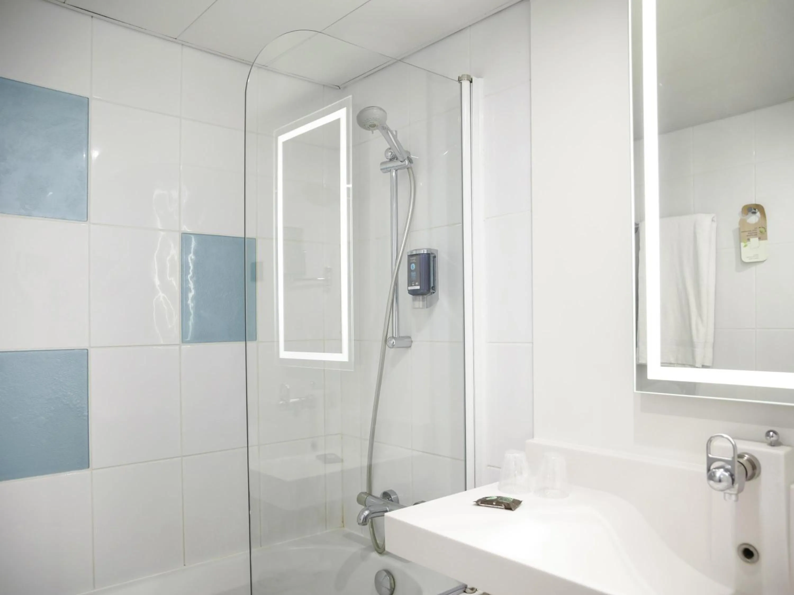 Bedroom in Novotel Lille Centre Grand Place