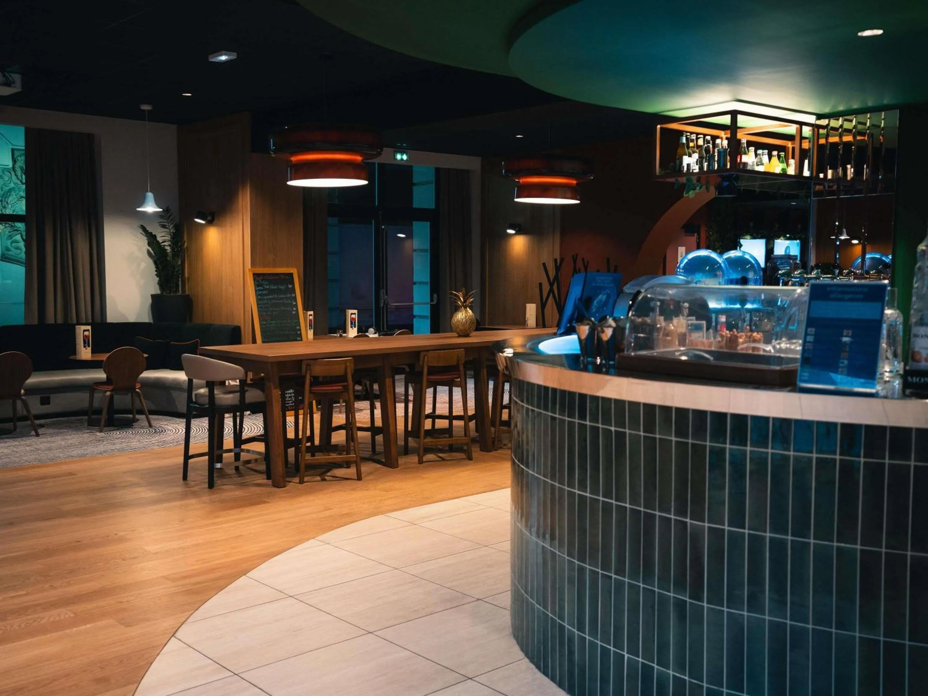 Lounge or bar in Novotel Lille Centre Grand Place