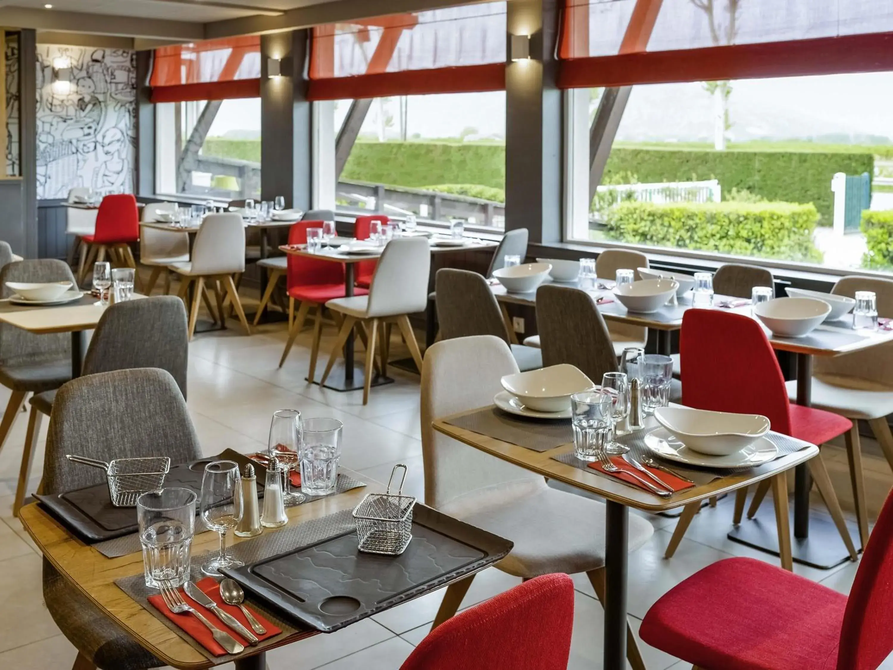 Restaurant/places to eat in ibis Saint Rambert d'Albon Restaurant/places to eat in ibis Saint Rambert d'Albon