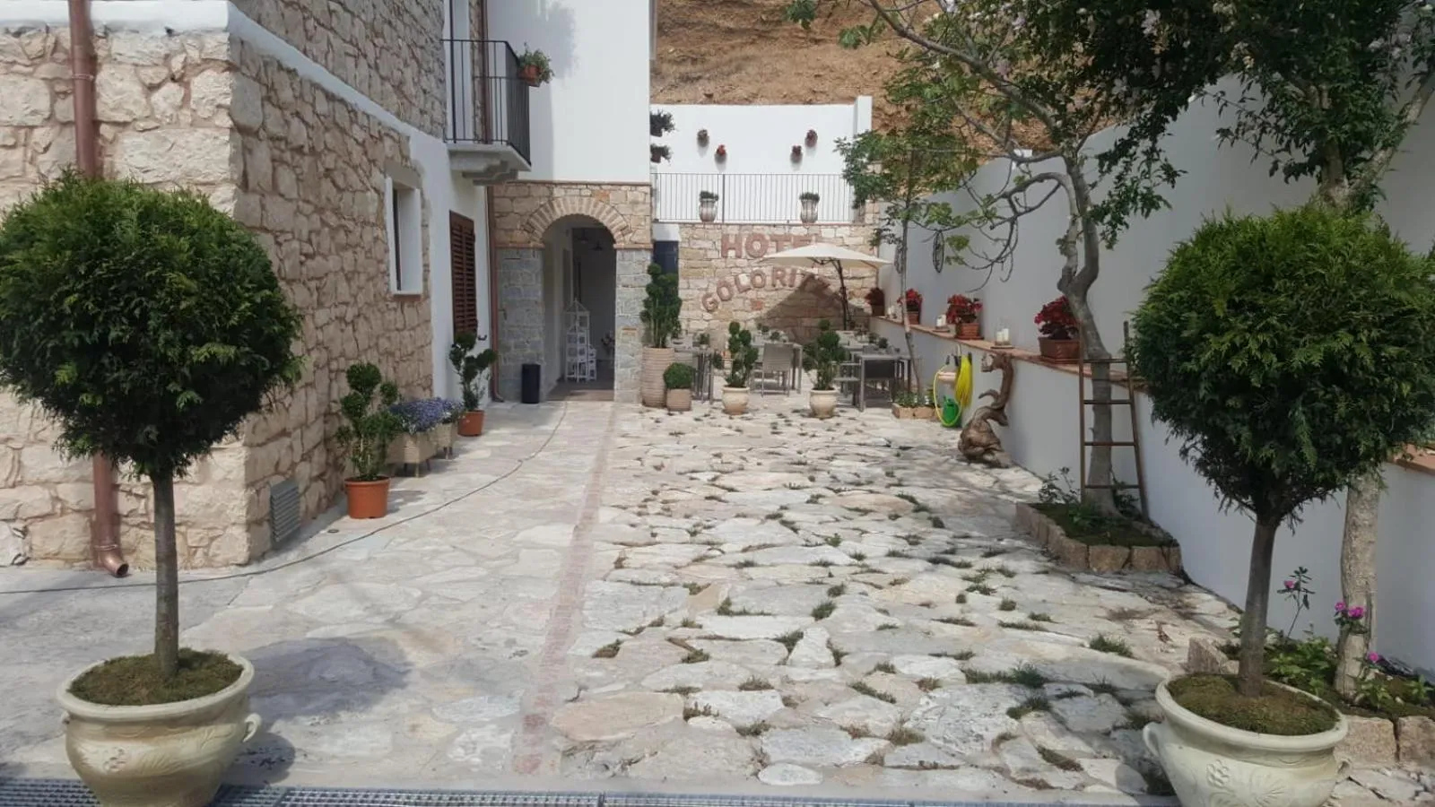 Facade/entrance in Hotel Goloritzé