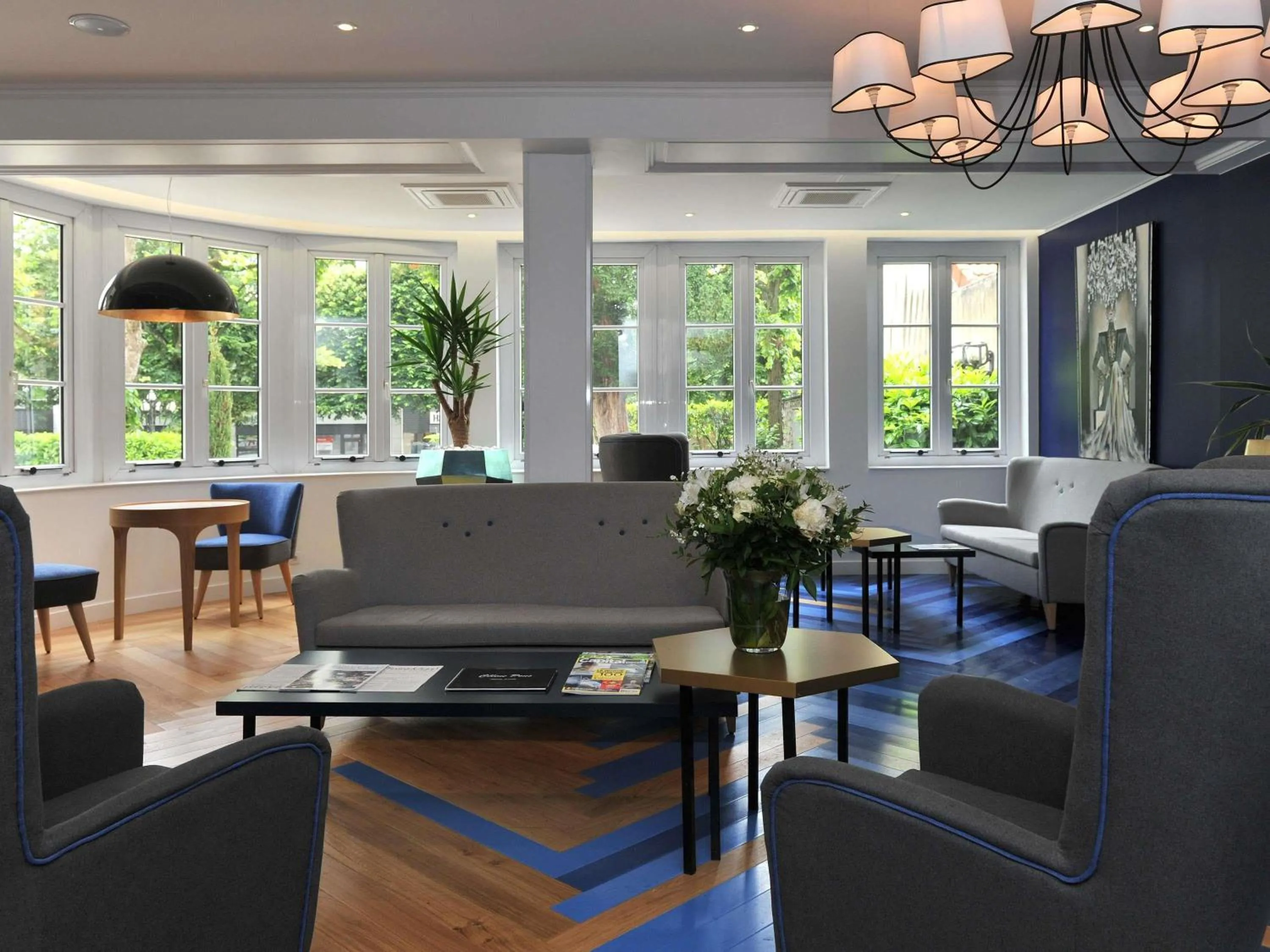 Meeting/conference room in Mercure Paris Saint Cloud Hippodrome