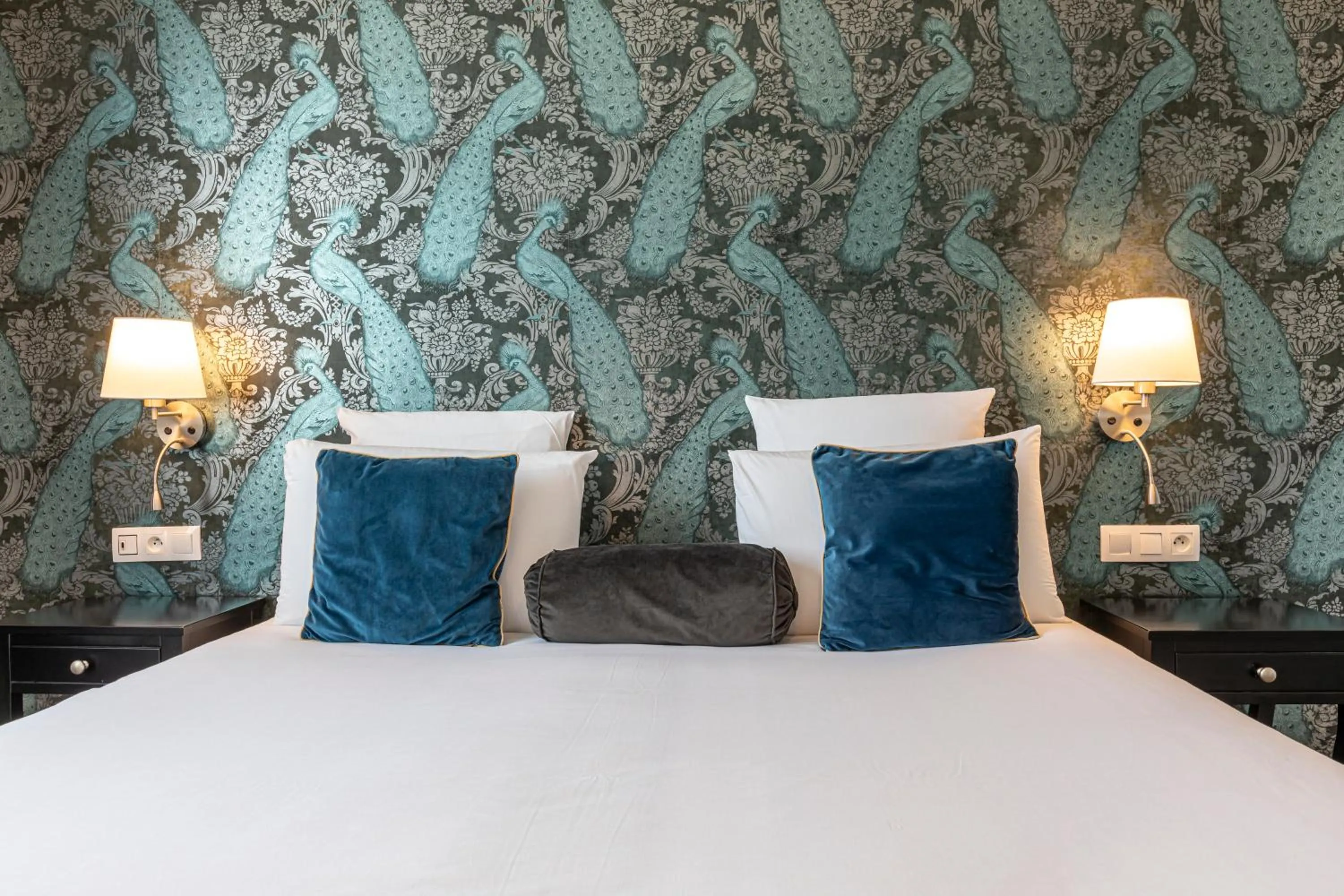 Bedroom, Bed in Mercure Paris Saint Cloud Hippodrome