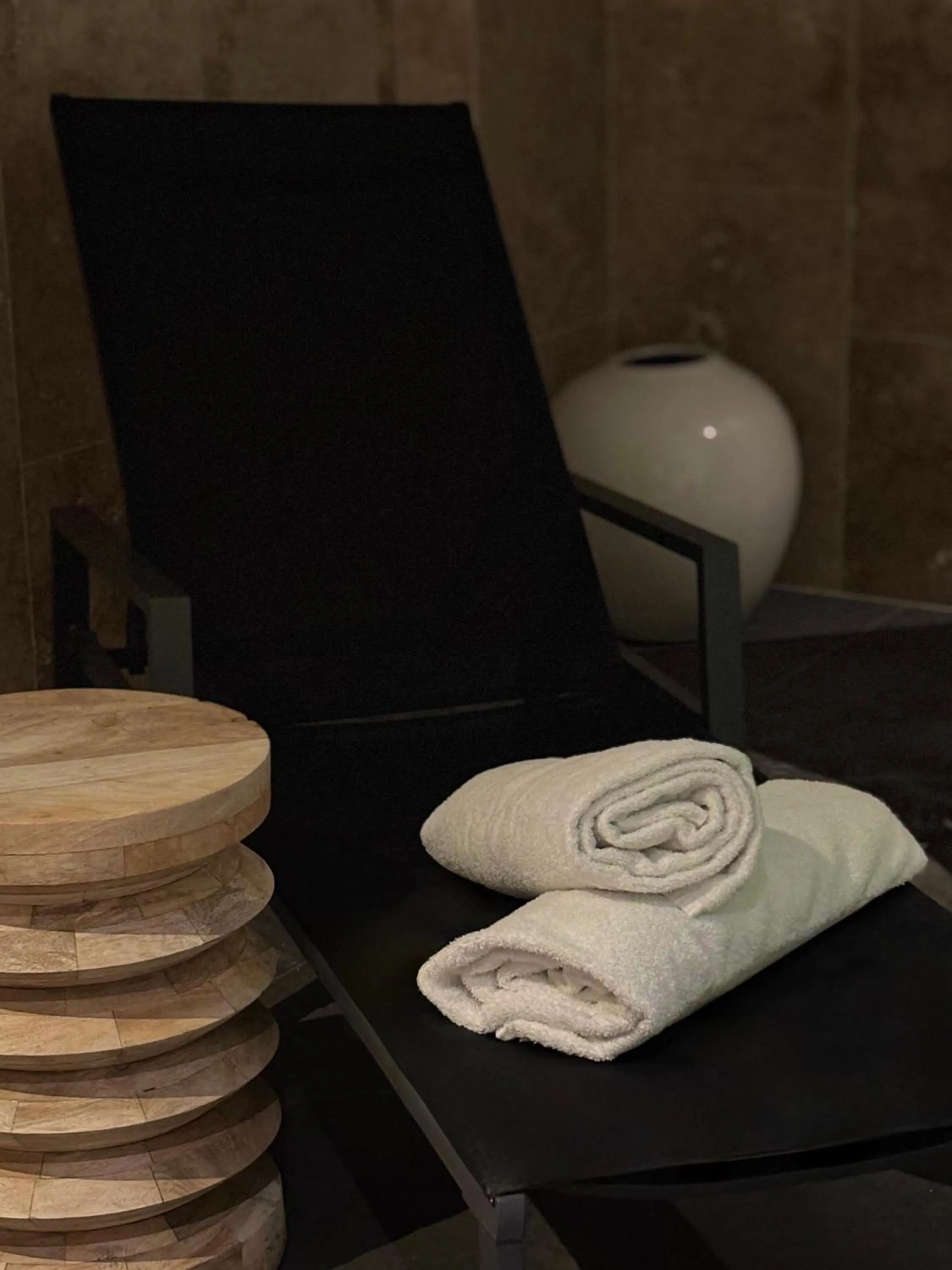 Pool view in Star Champs-Elysées