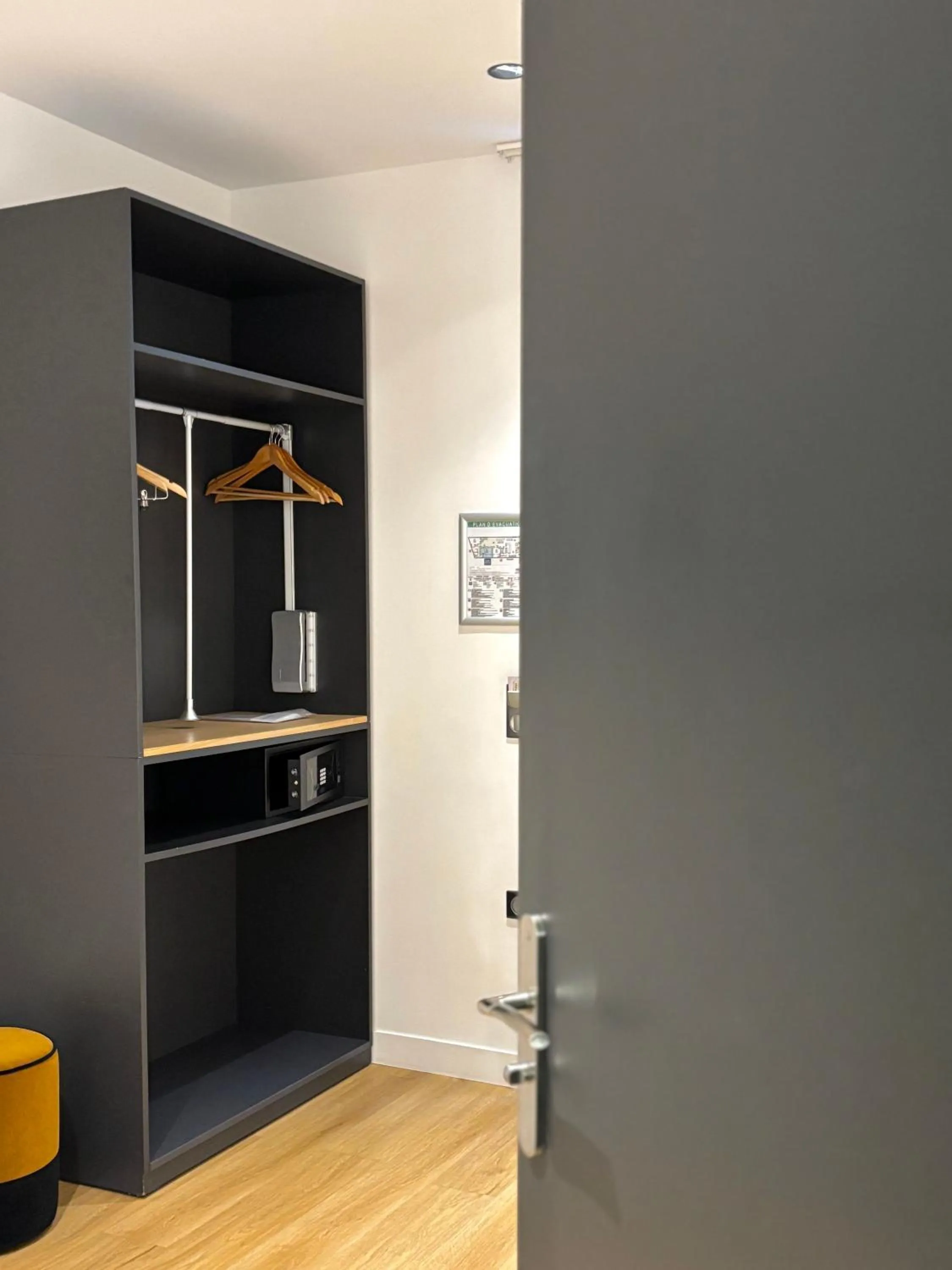 Star Champs-Elysées