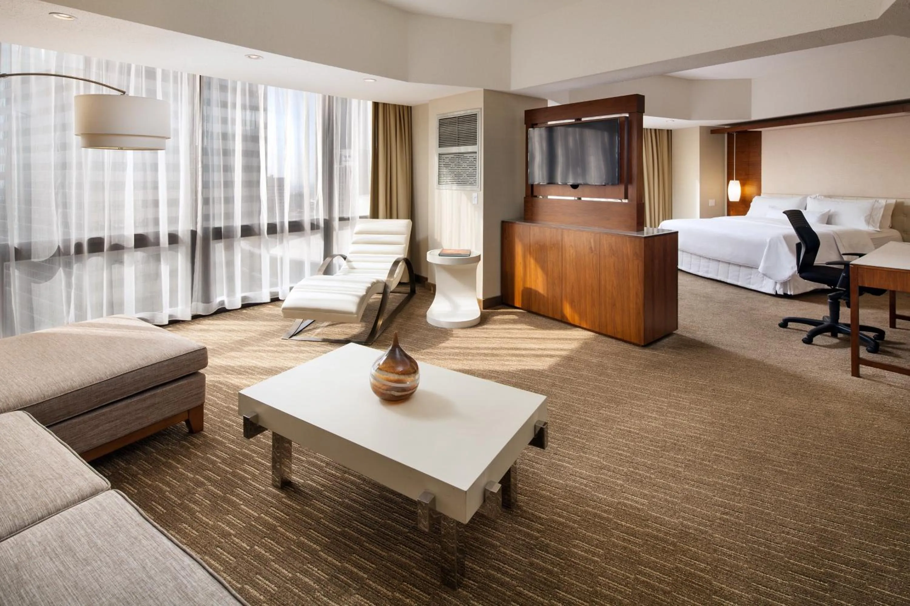 Photo of the whole room, Bed in The Westin Bonaventure Hotel & Suites, Los Angeles